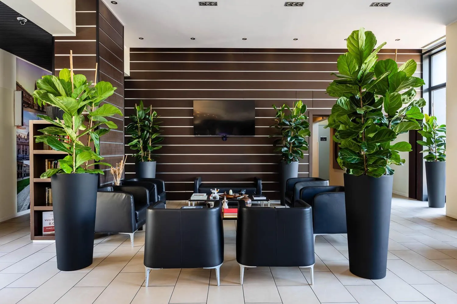 Lobby or reception in iH Hotels Milano Gioia