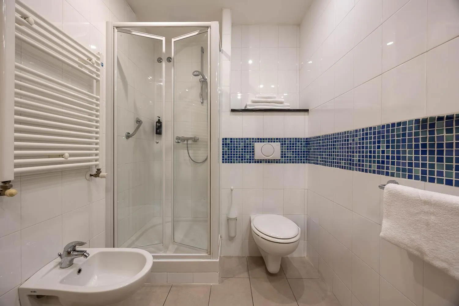 Shower in iH Hotels Milano Gioia