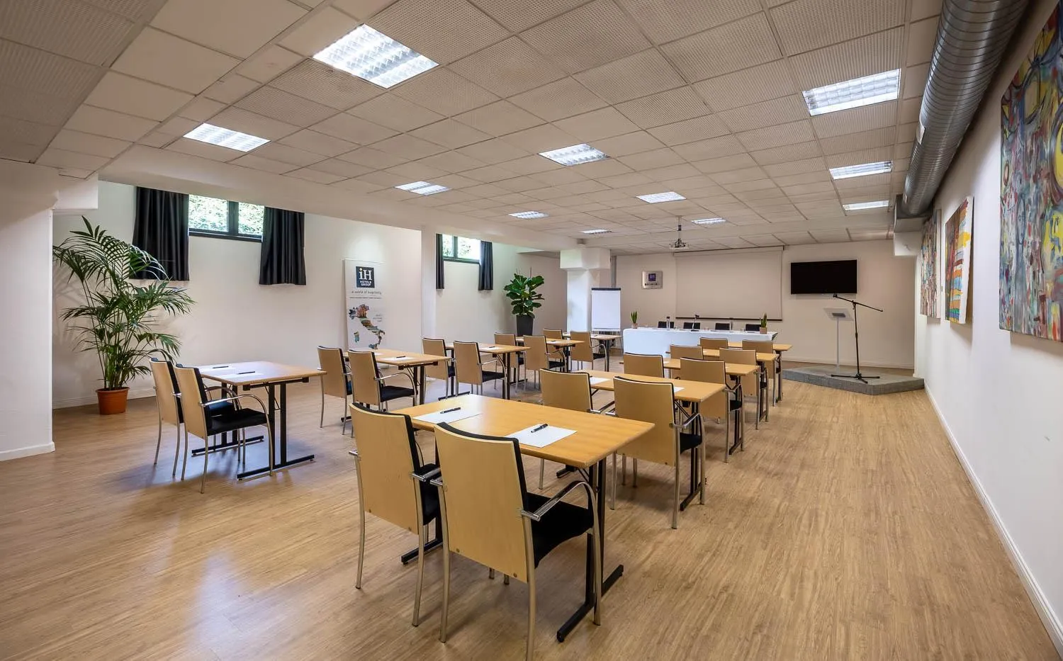 Meeting/conference room in iH Hotels Milano Gioia