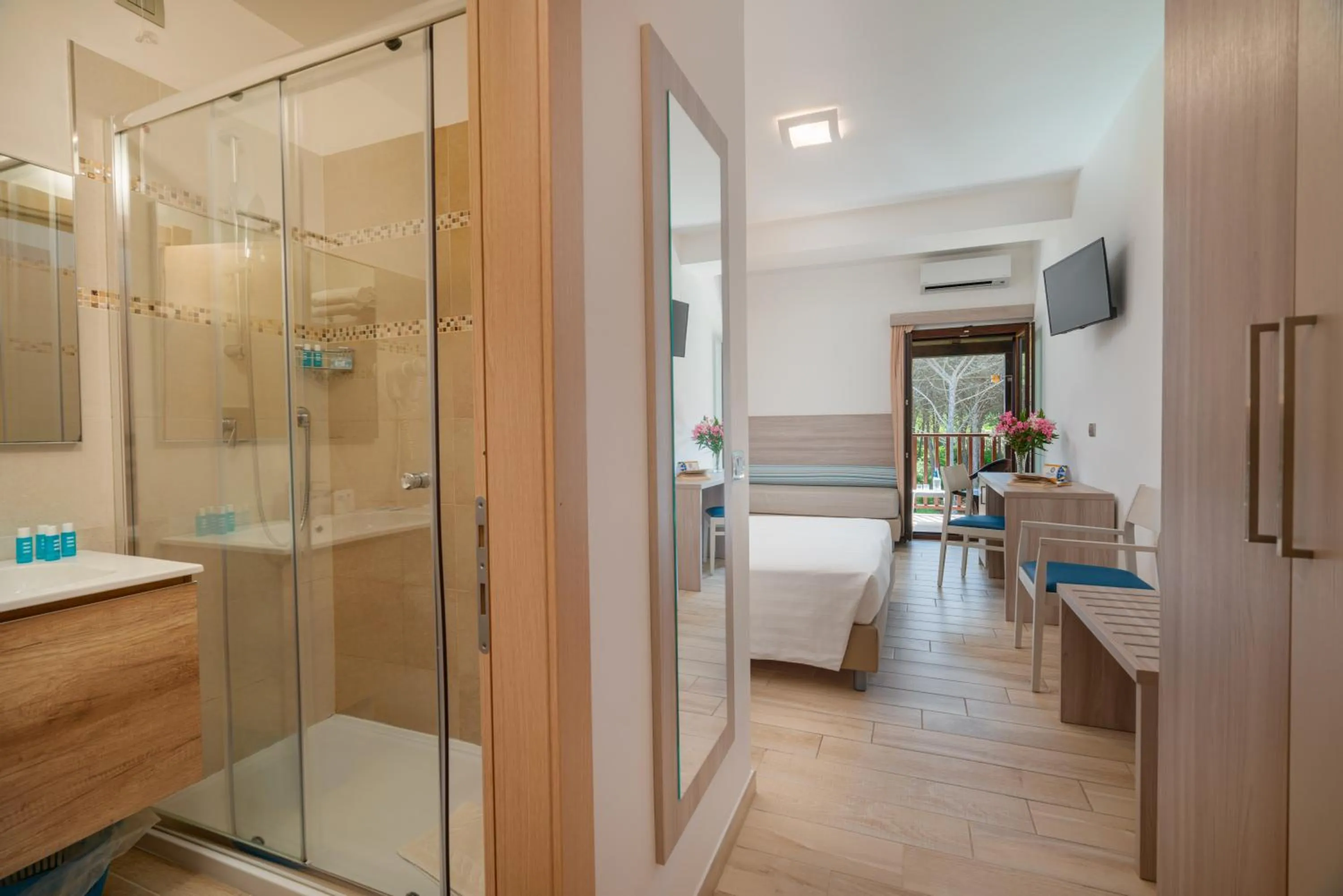 Photo of the whole room in Hotel Portoconte