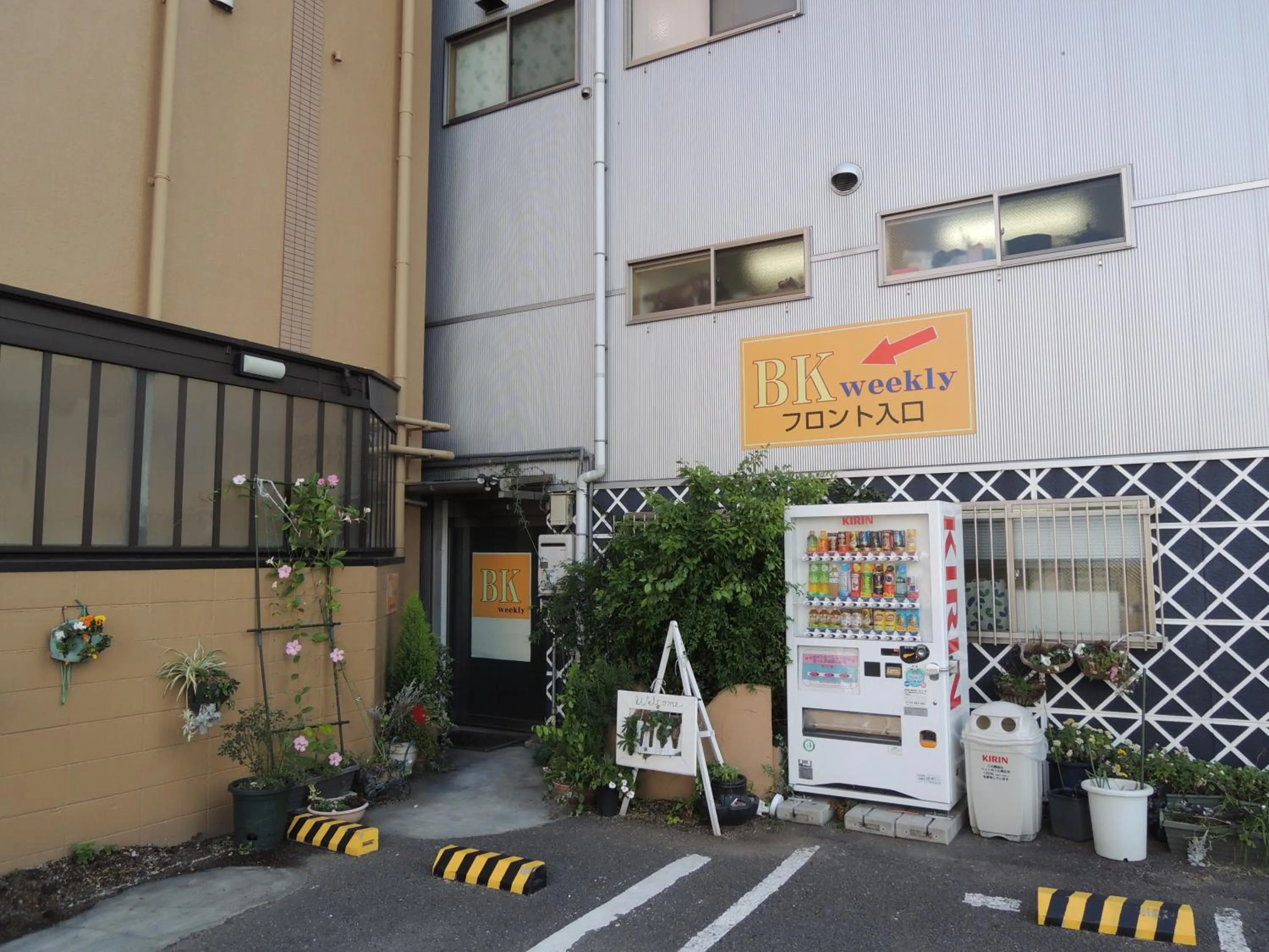 Area and facilities in BK Hotel & Weekly