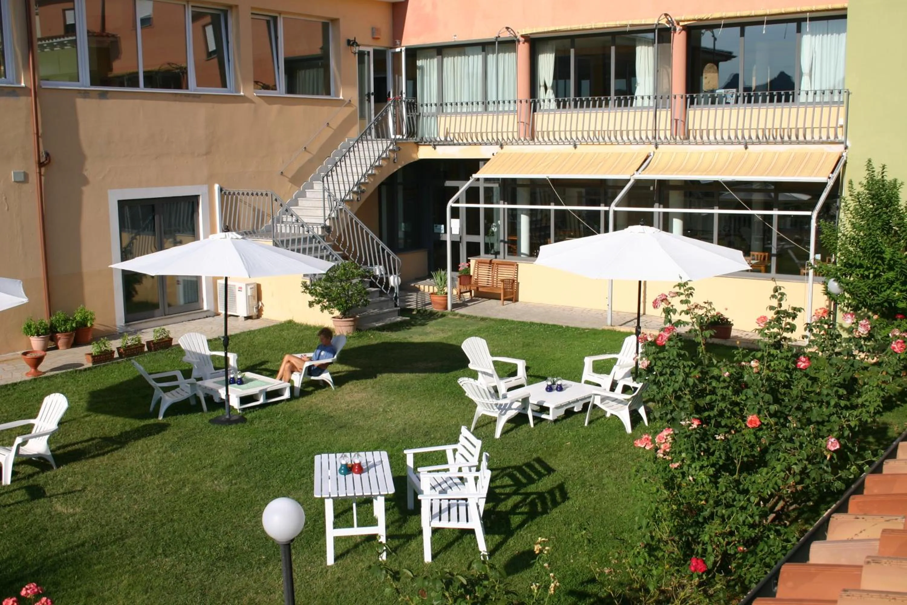 Property building in Pausania Inn