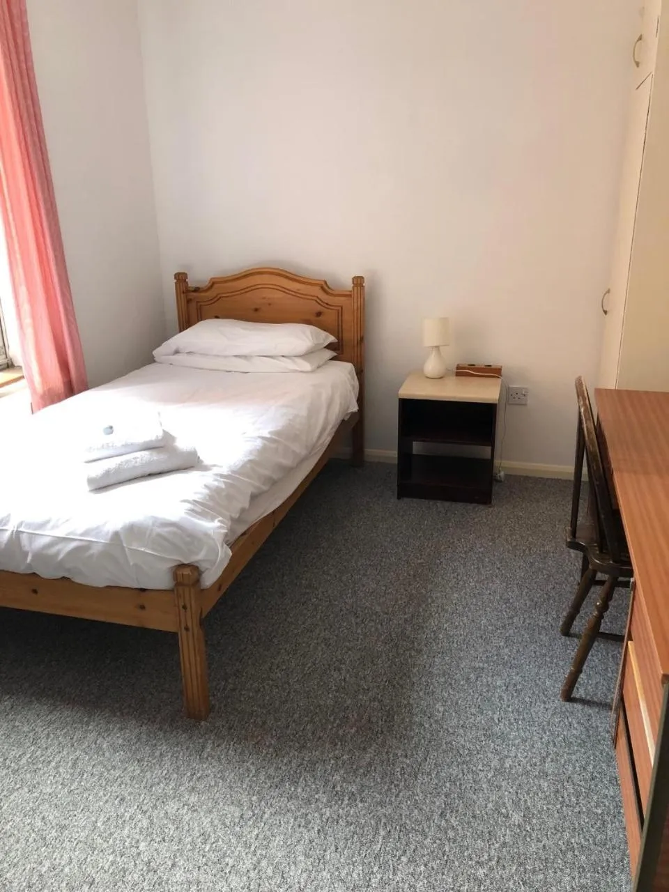 Bedroom, Bed in Sarum College
