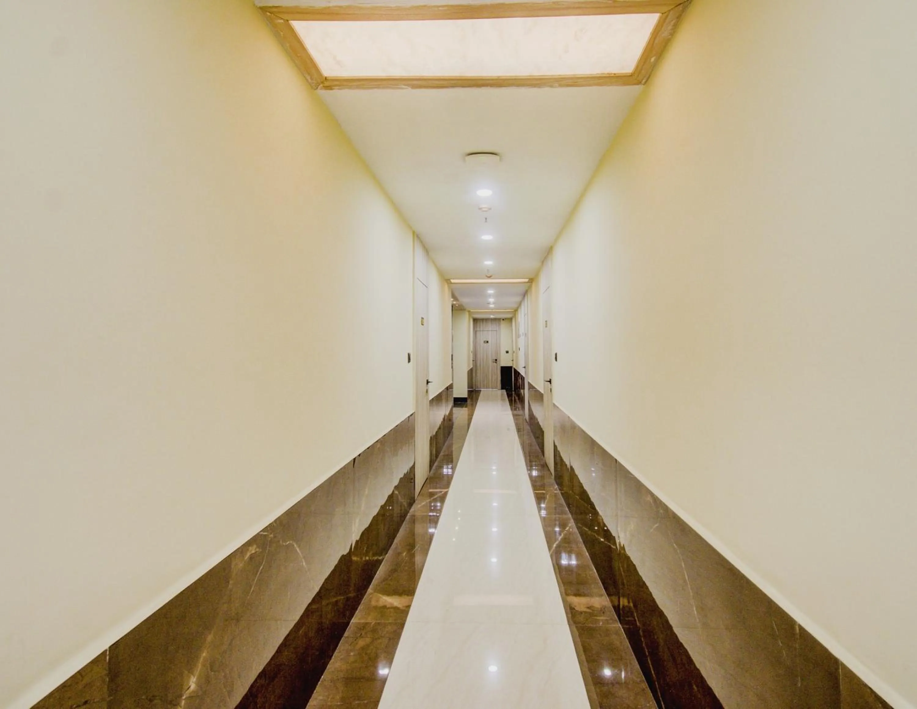 Lobby or reception in Super Townhouse OAK Seventy Seven