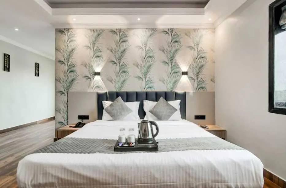 Bedroom in Super Townhouse OAK Seventy Seven