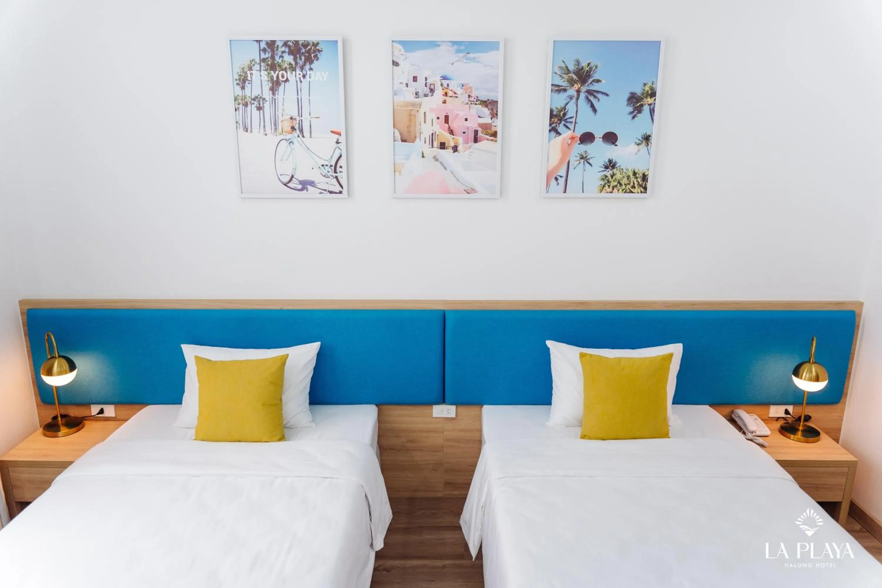 Bed in La Playa Ha Long Hotel