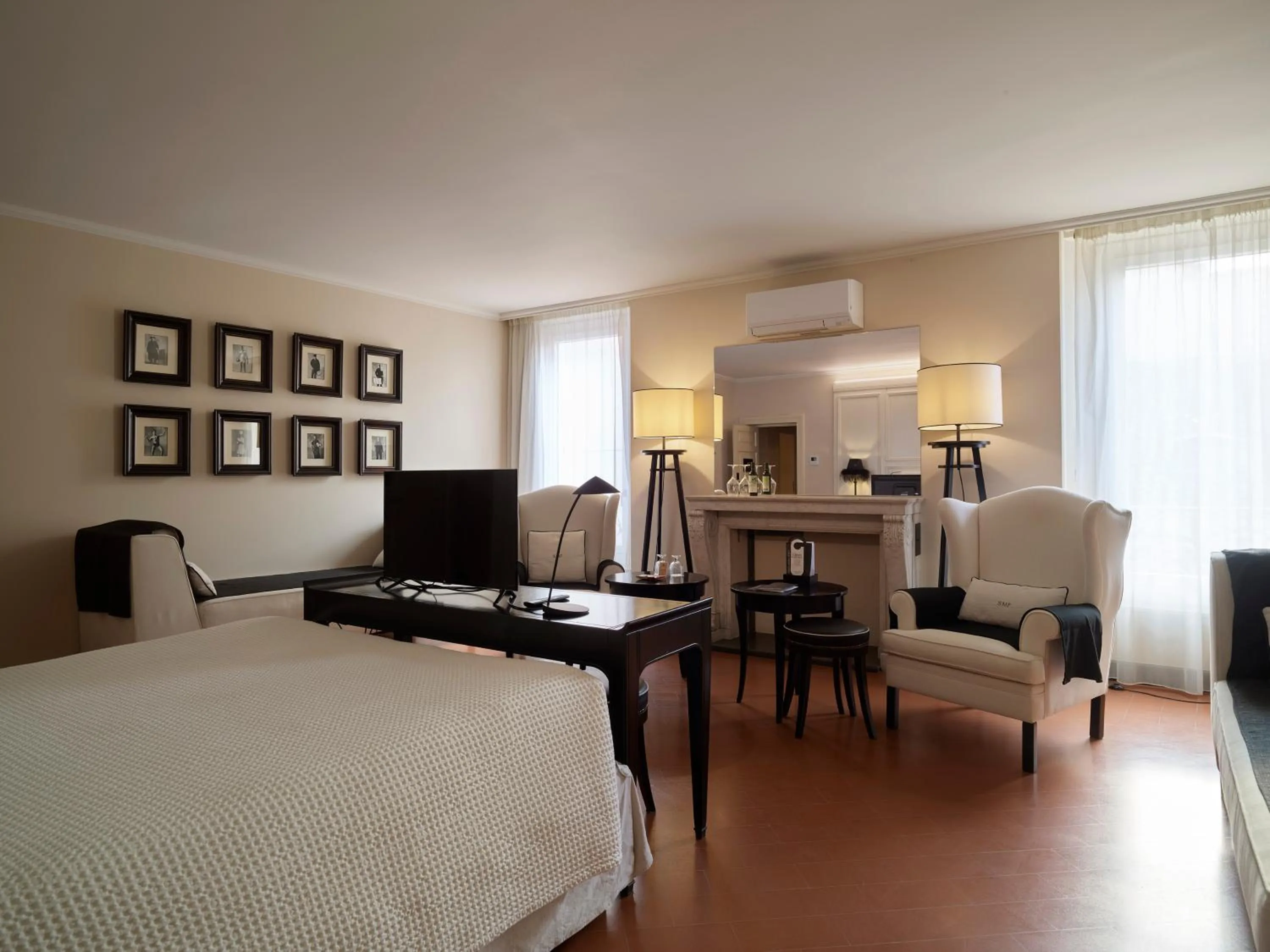 TV and multimedia, Bed in Santa Maria Foris