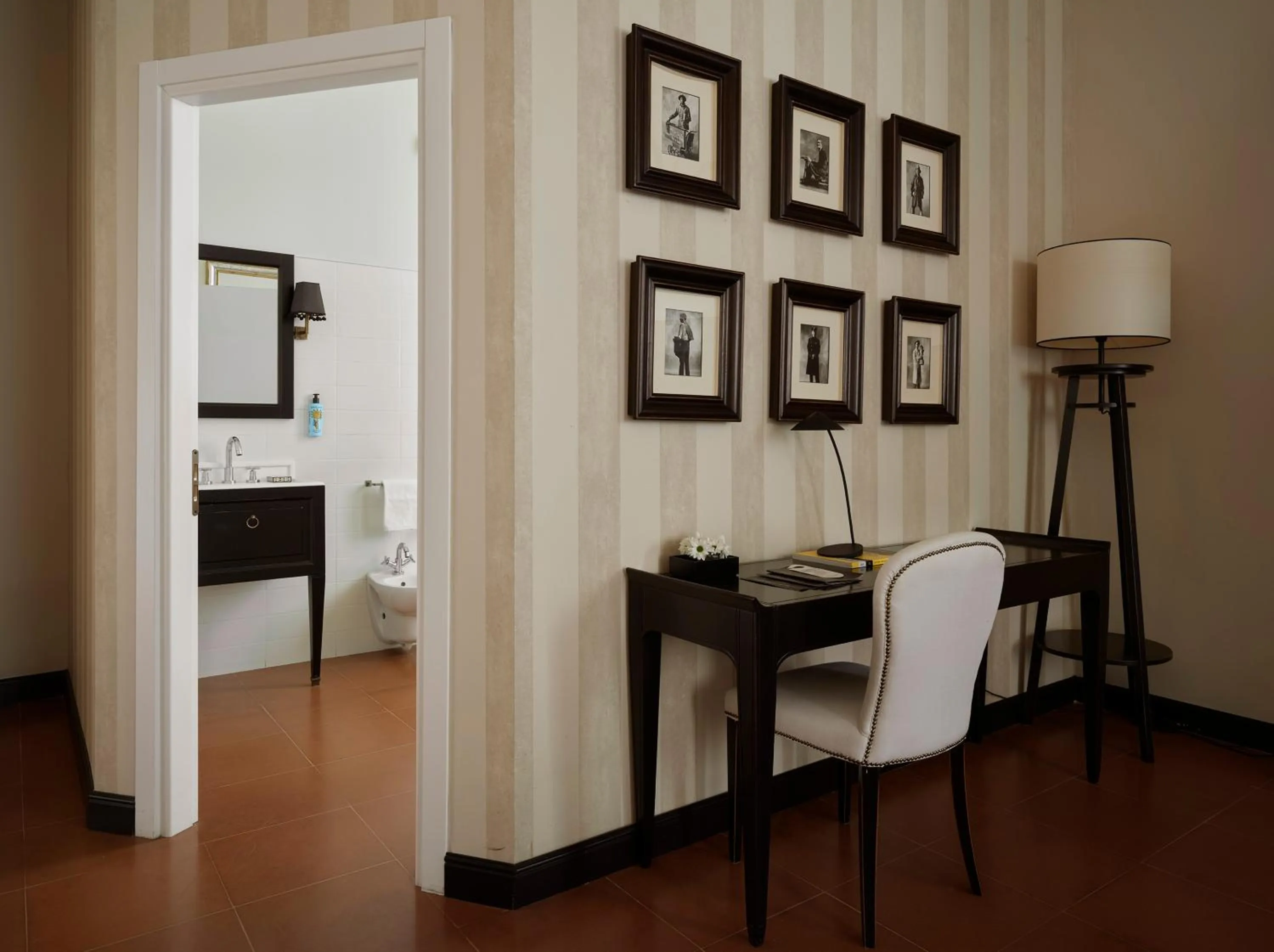 Seating area in Santa Maria Foris