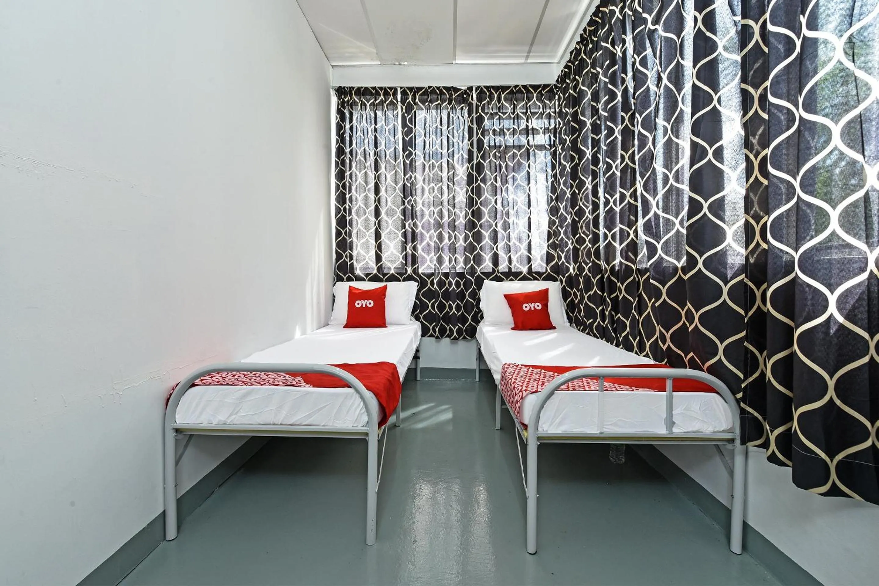 Bedroom, Bed in Hotel O Sri Rampai Metro Hostel