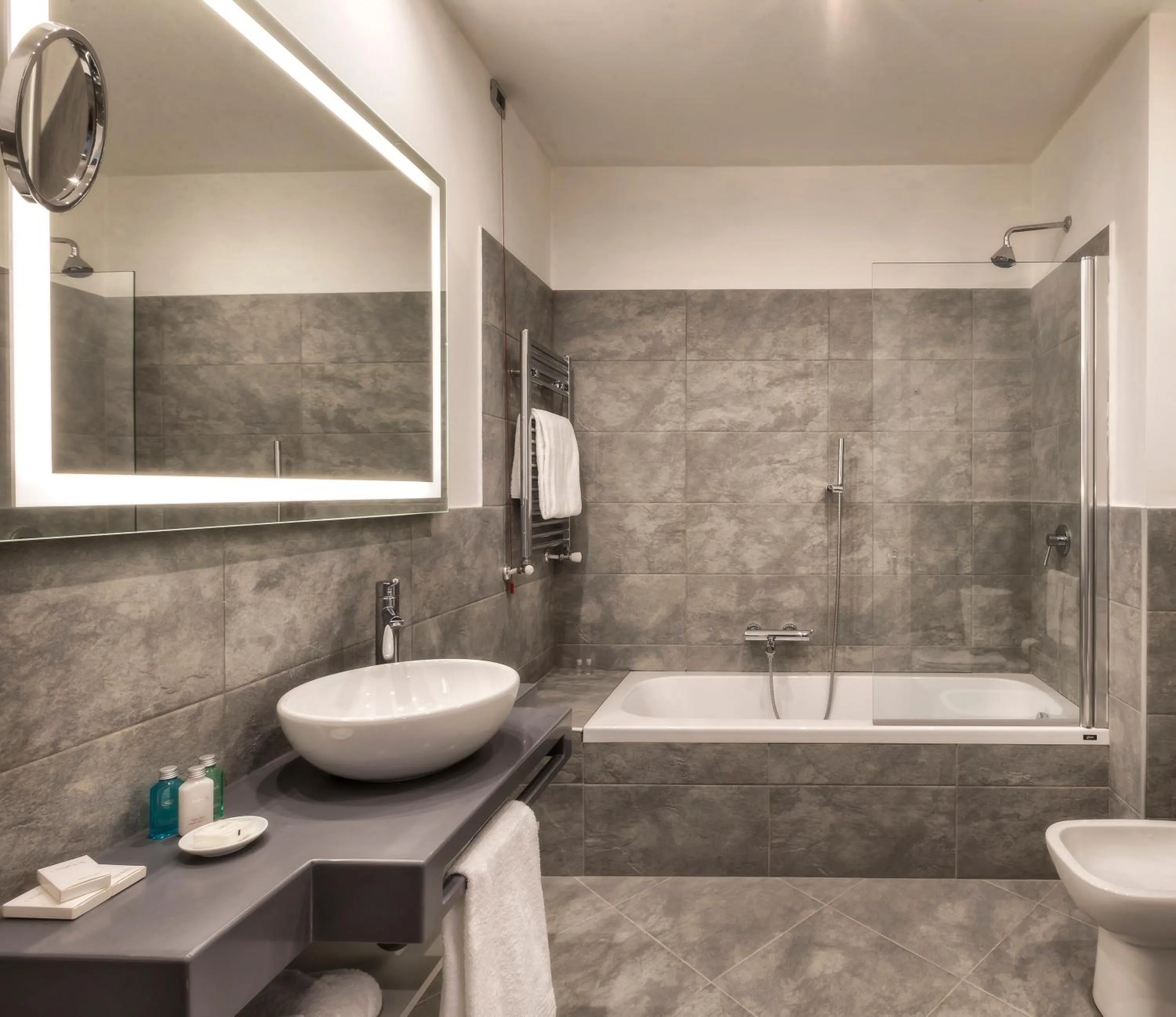 Bathroom in Sina Maria Luigia