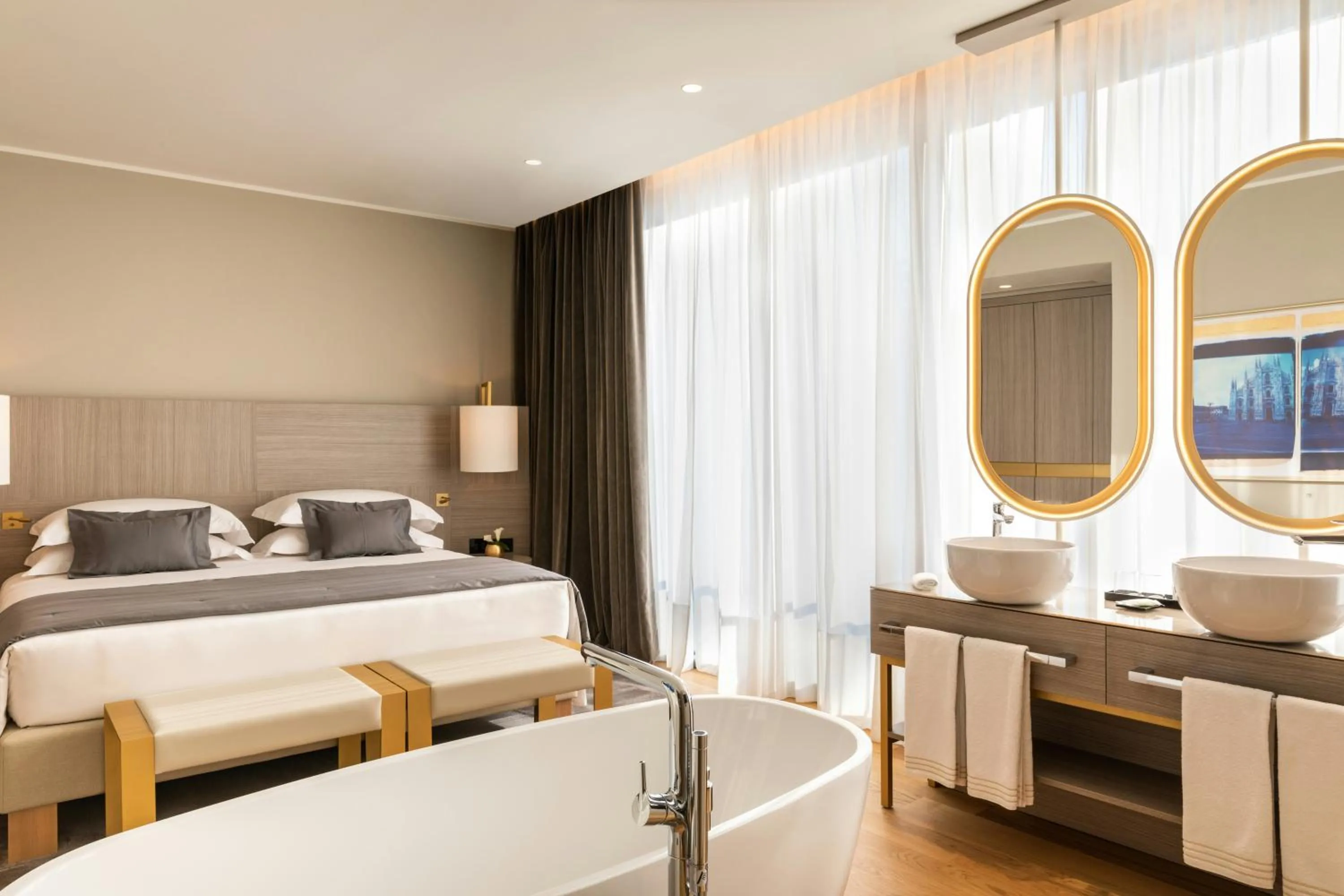 Bedroom, Bed in Rosa Grand Milano - Starhotels Collezione