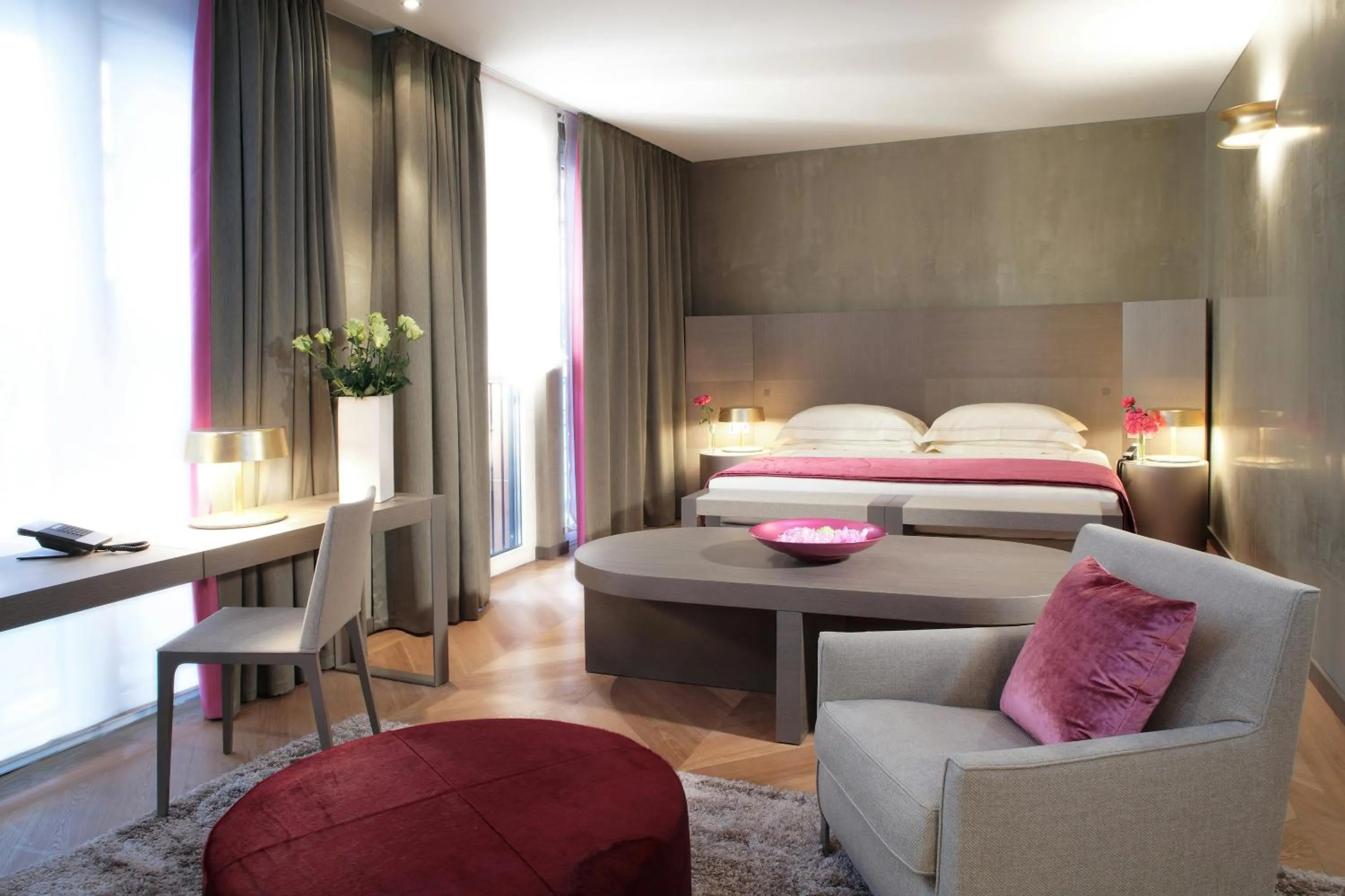 Photo of the whole room, Bed in Rosa Grand Milano - Starhotels Collezione