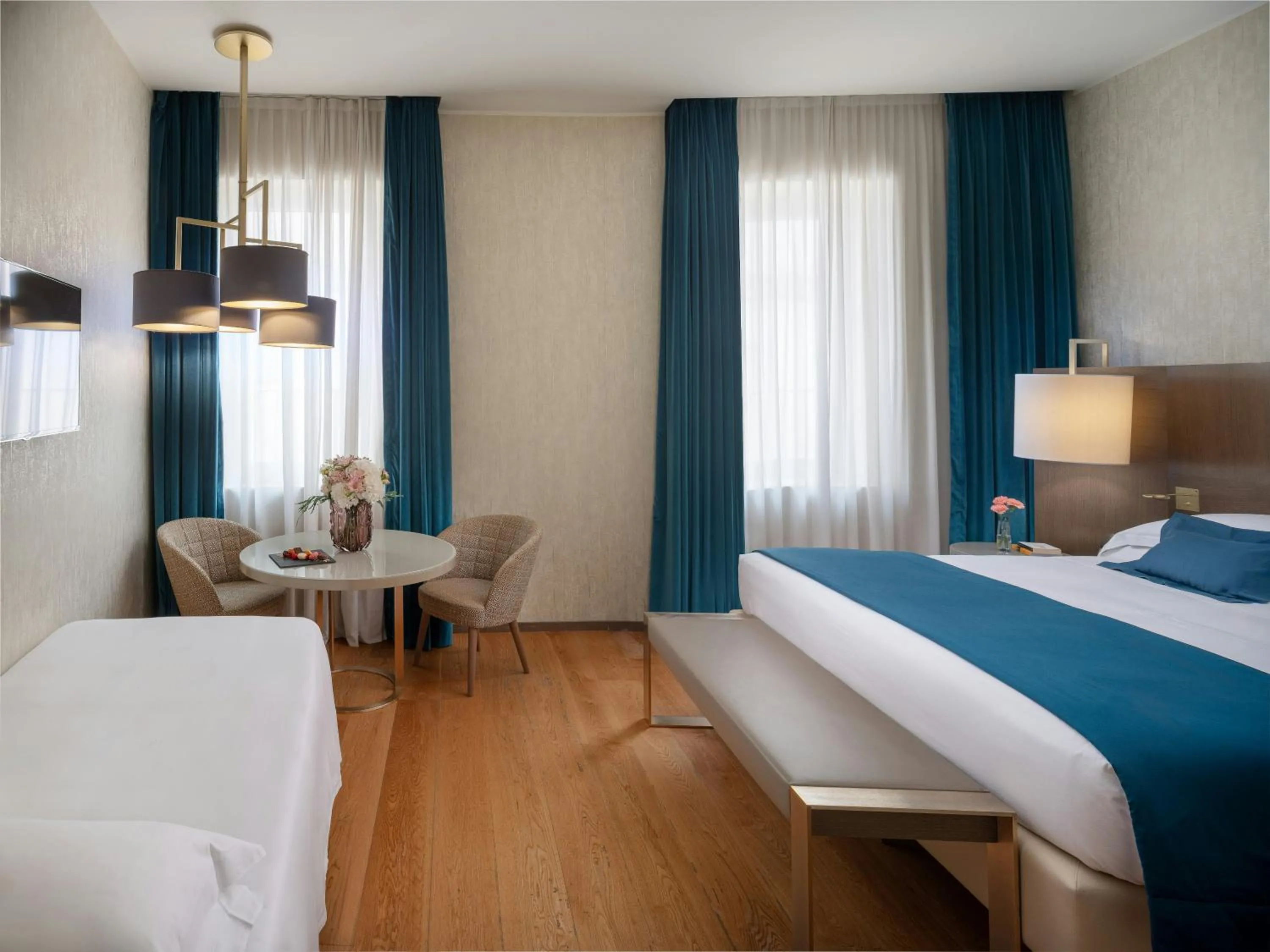 Photo of the whole room, Bed in Rosa Grand Milano - Starhotels Collezione