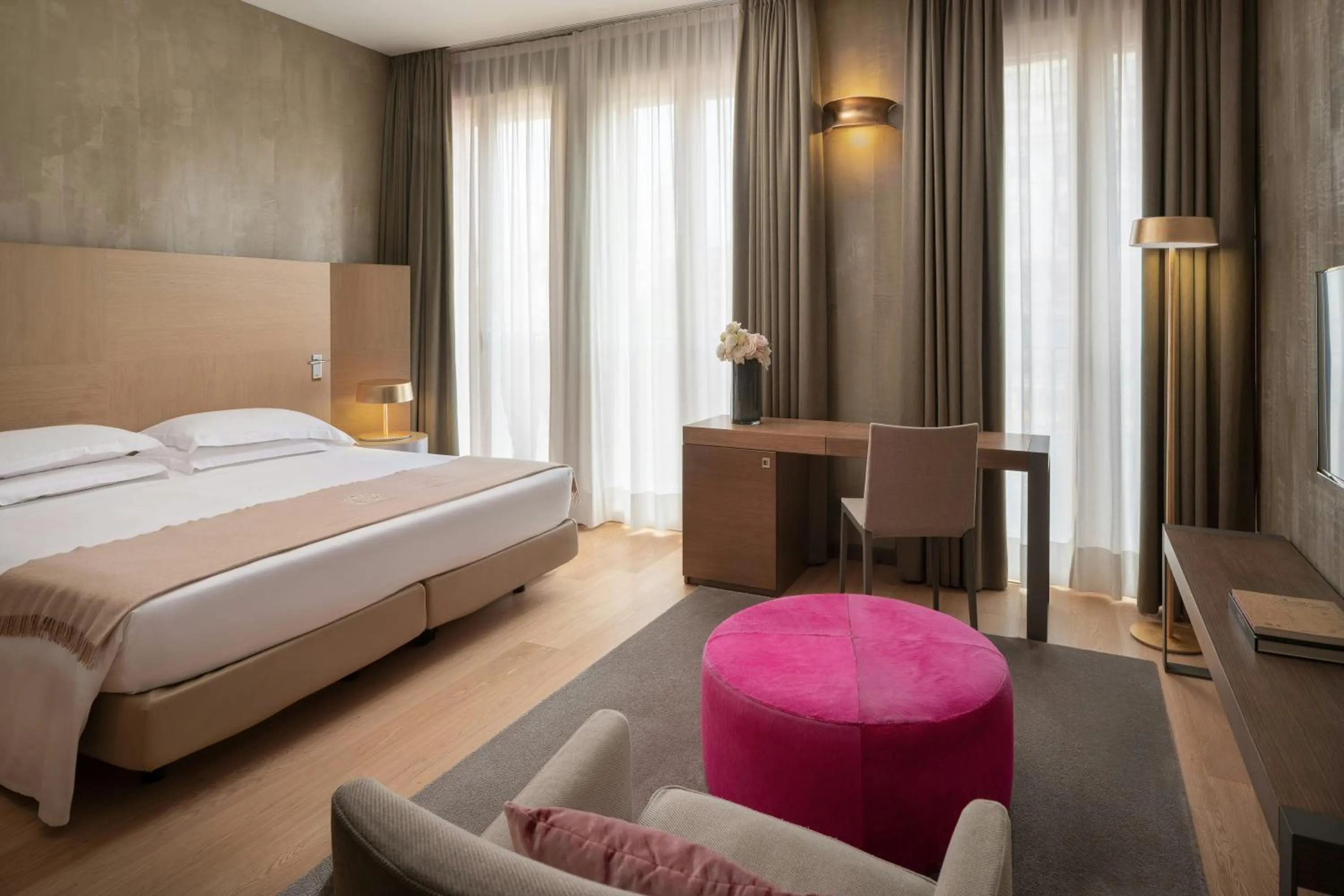 Bedroom, Bed in Rosa Grand Milano - Starhotels Collezione