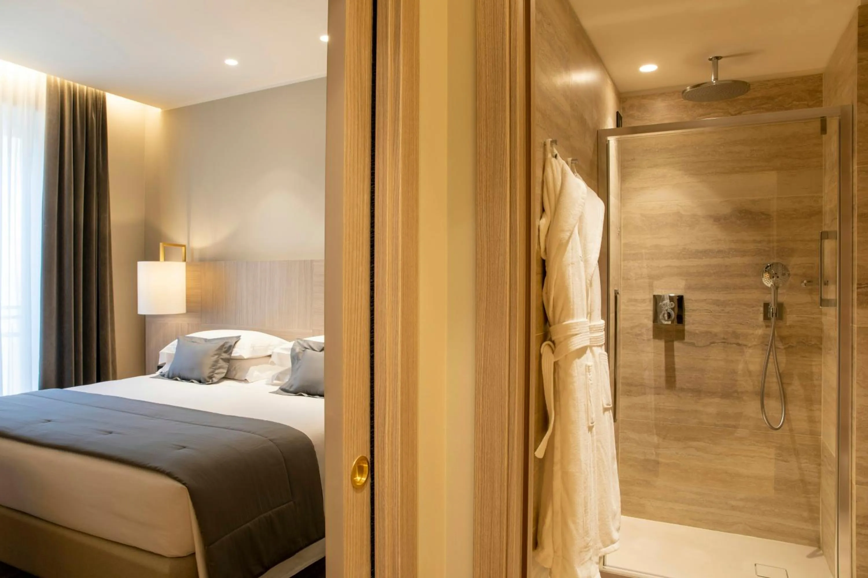 Photo of the whole room, Bed in Rosa Grand Milano - Starhotels Collezione