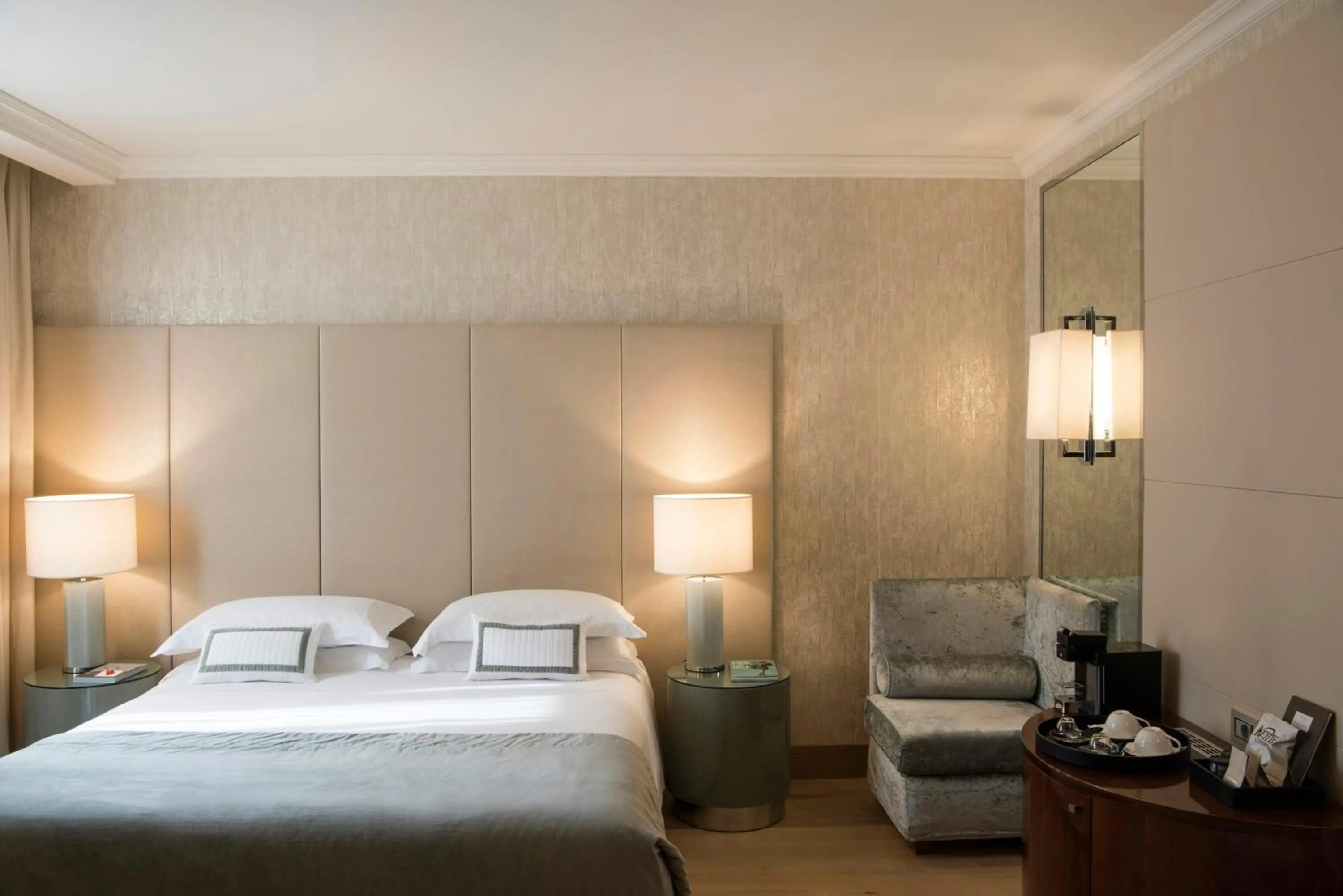 Photo of the whole room, Bed in Rosa Grand Milano - Starhotels Collezione