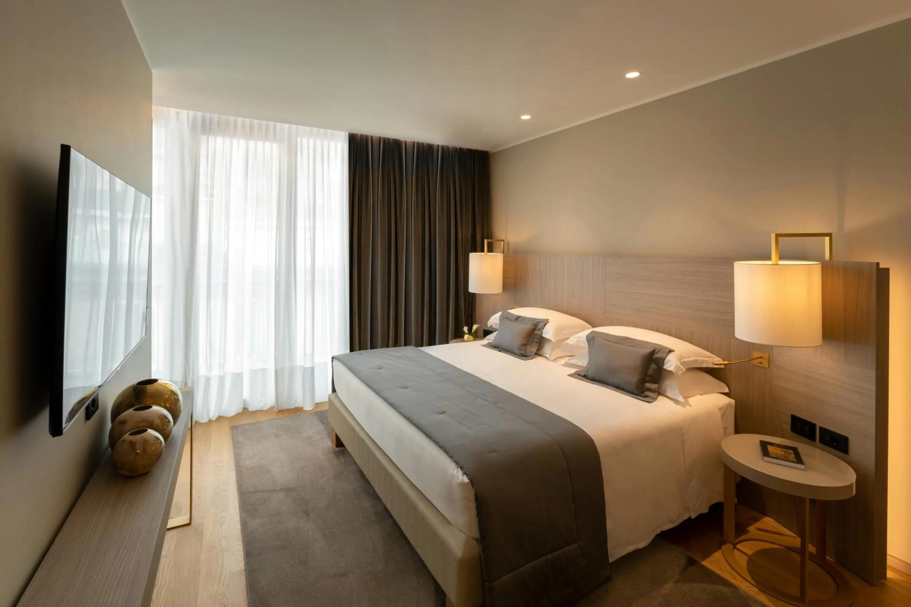 Photo of the whole room, Bed in Rosa Grand Milano - Starhotels Collezione