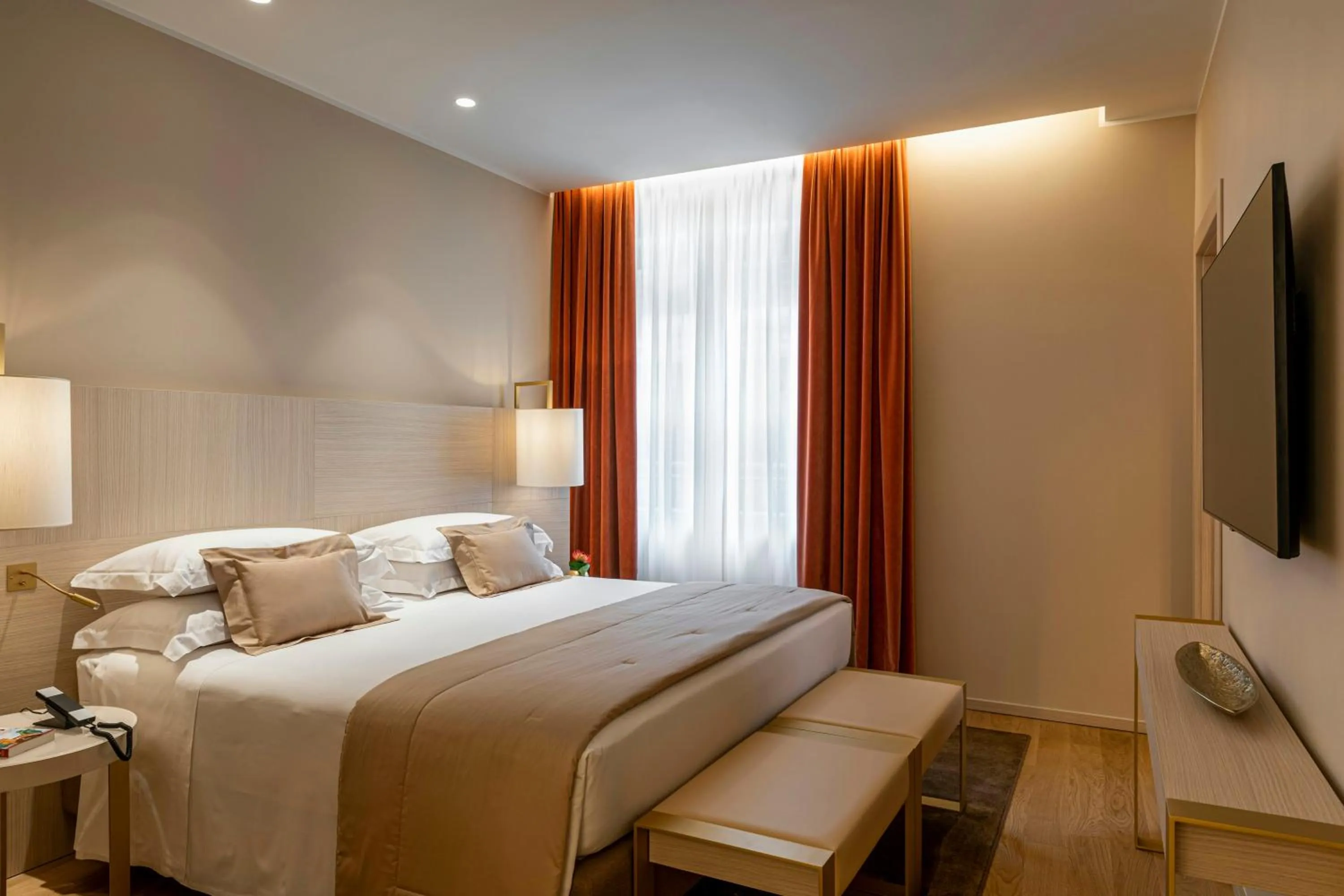 Photo of the whole room, Bed in Rosa Grand Milano - Starhotels Collezione
