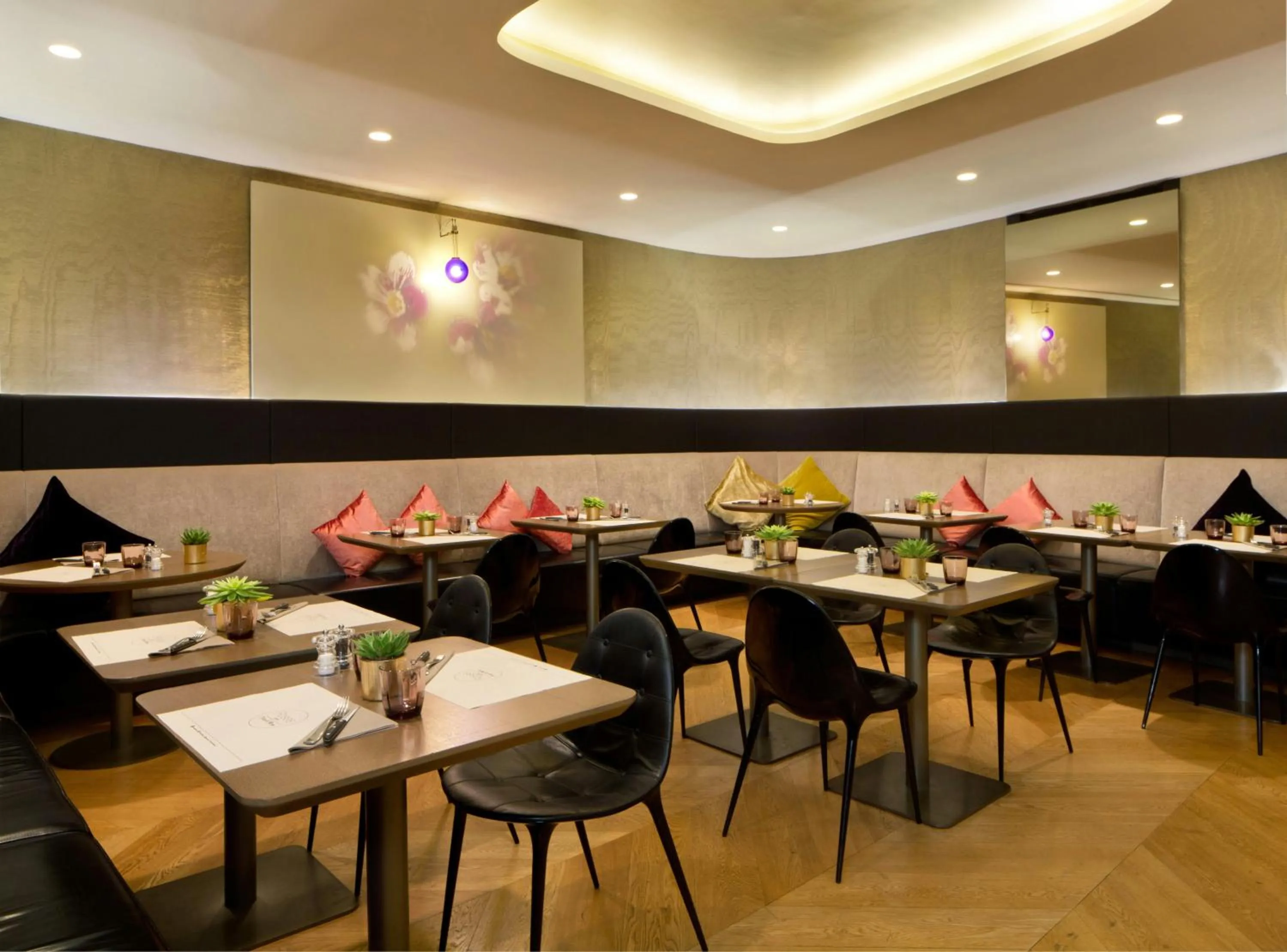 Restaurant/places to eat in Rosa Grand Milano - Starhotels Collezione
