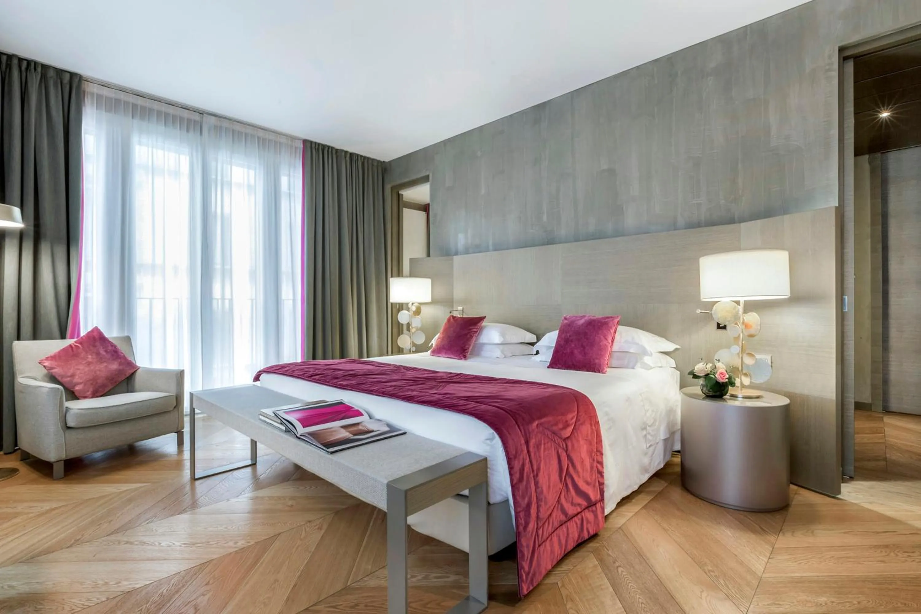 Photo of the whole room, Bed in Rosa Grand Milano - Starhotels Collezione