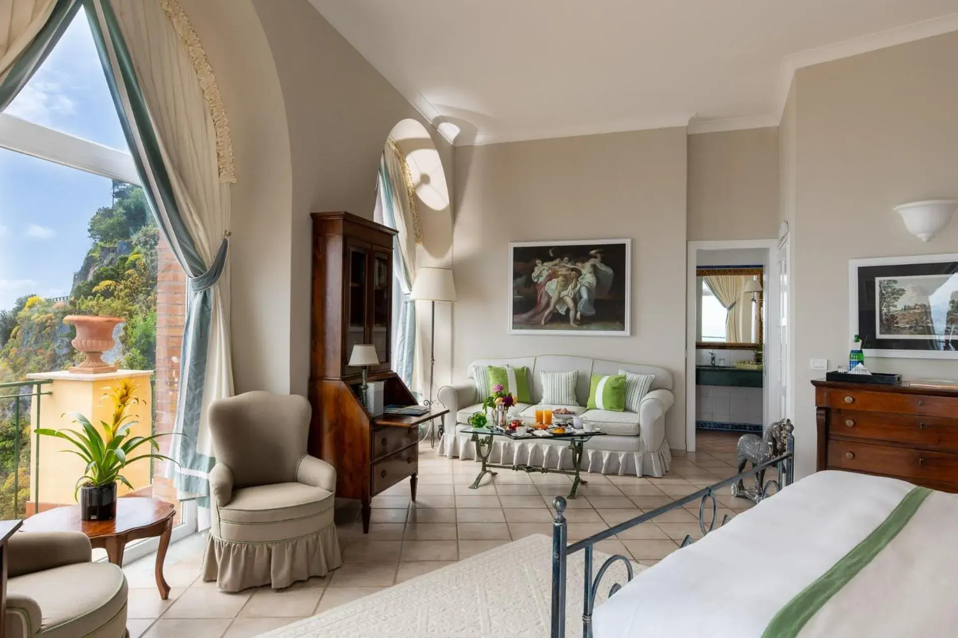 Suite with Spa Bath in Hotel Caesar Augustus Suite with Spa Bath in Hotel Caesar Augustus