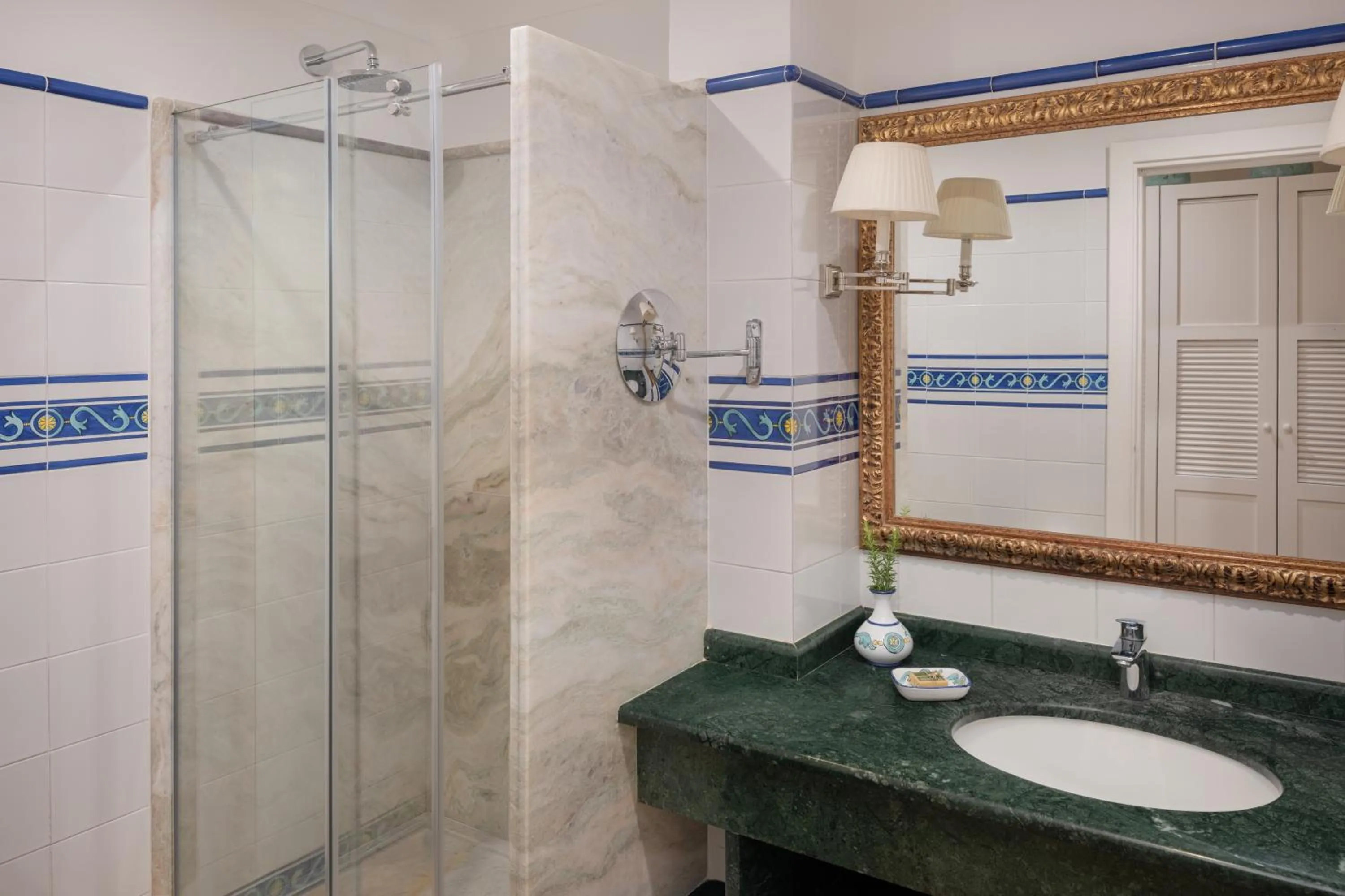 Bathroom in Hotel Caesar Augustus