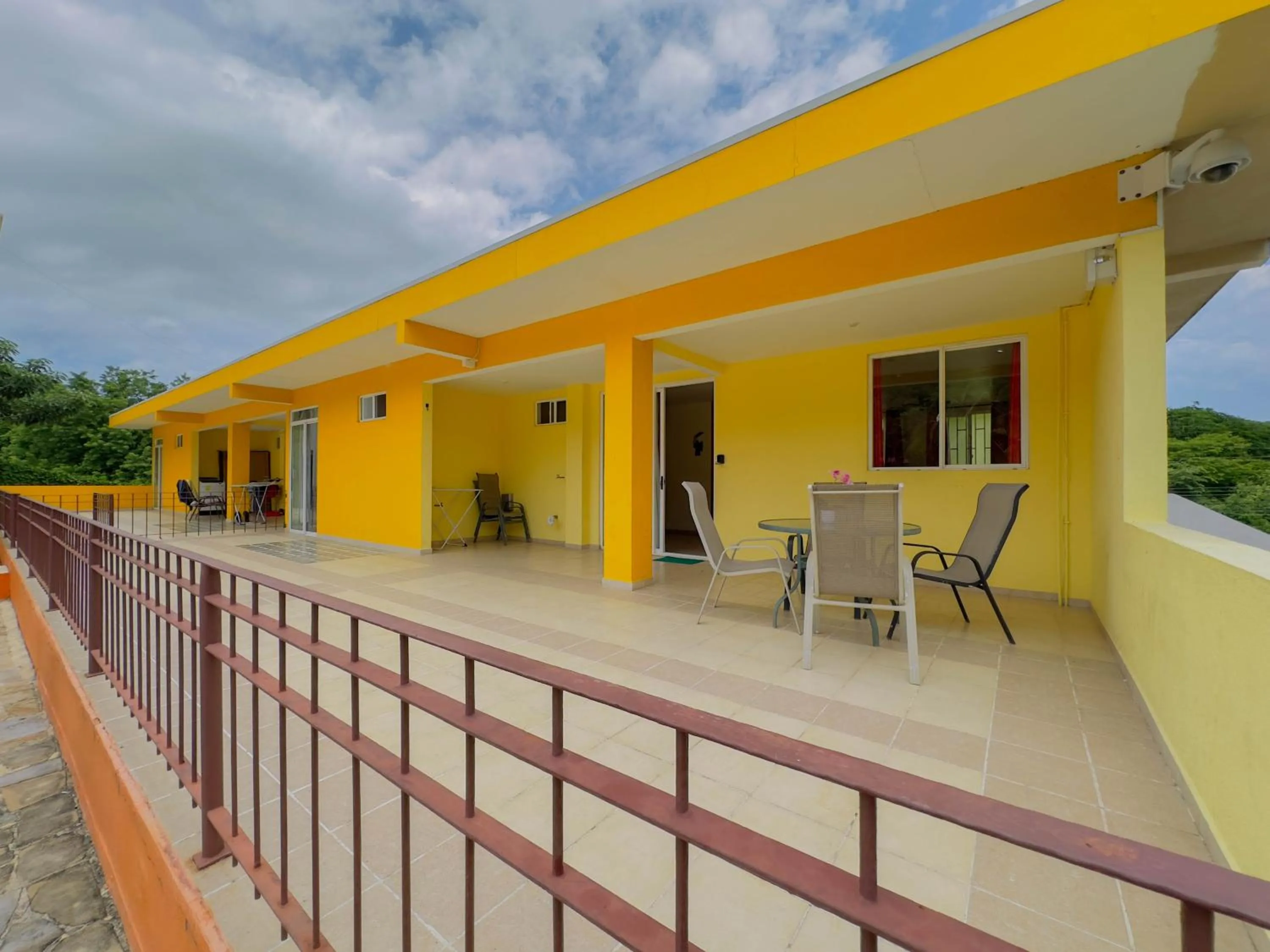 Patio in Hermosa Paradise