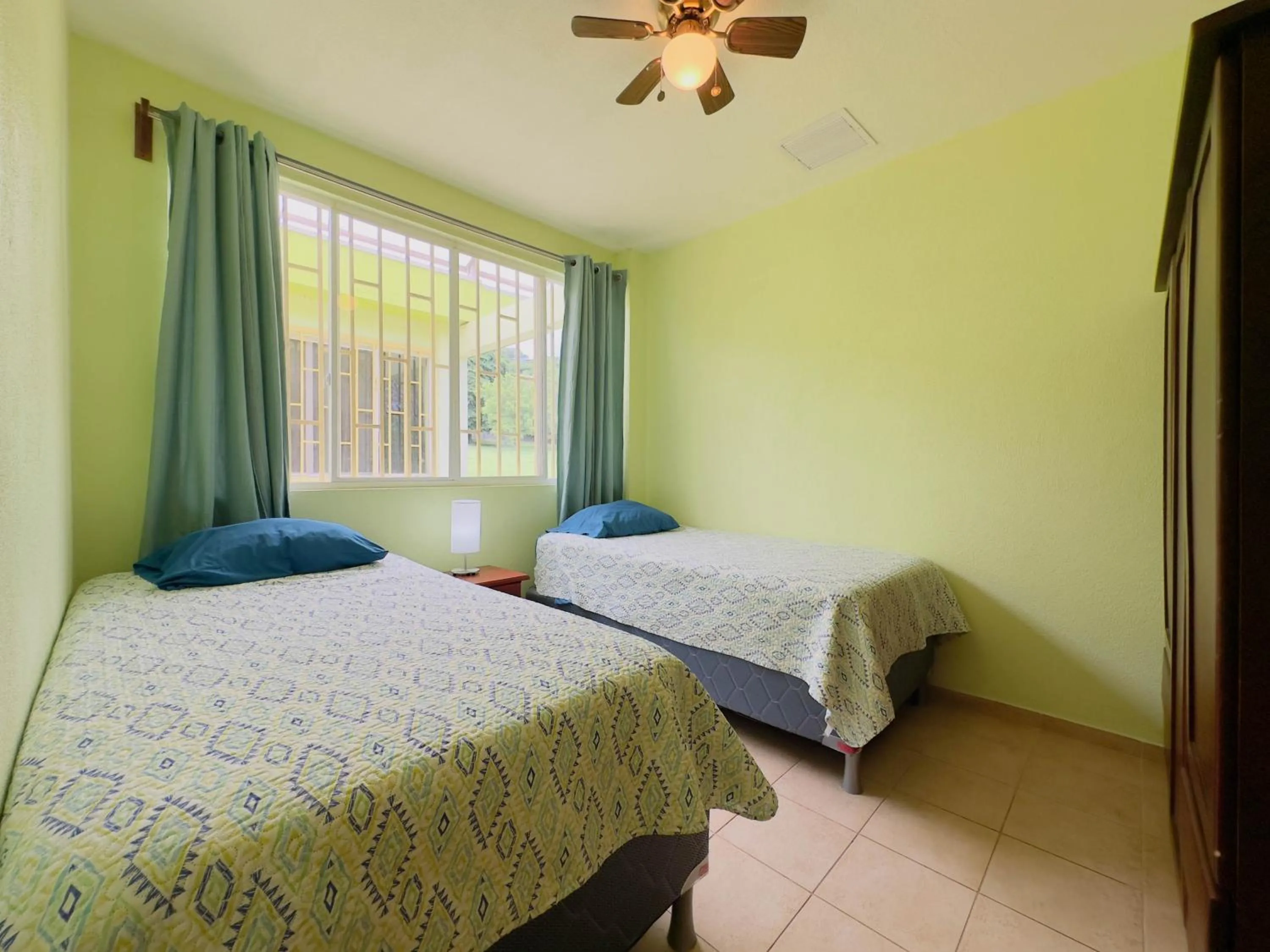 Bedroom, Bed in Hermosa Paradise