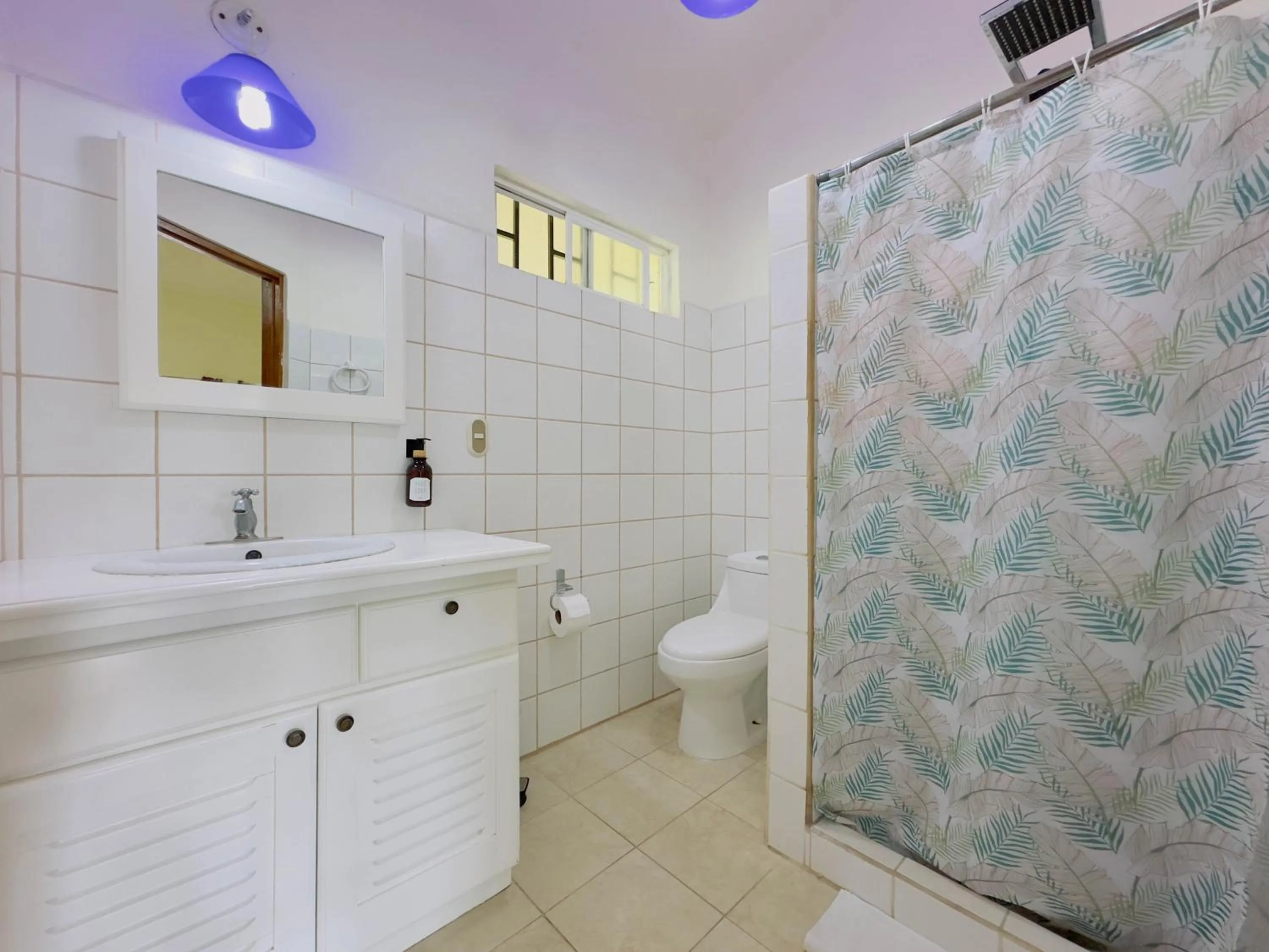 Bathroom in Hermosa Paradise