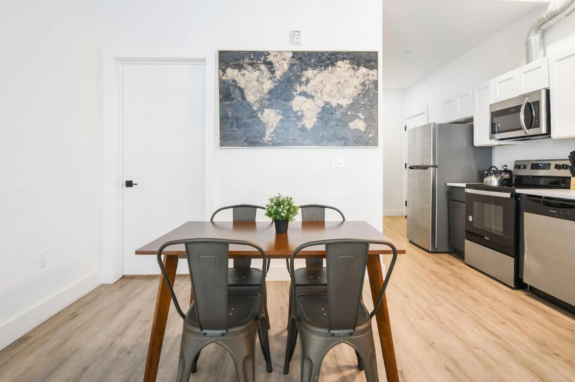 Luxury Apartments - Newark Int Airport - Evonify Stays