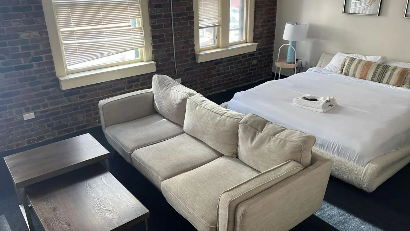 Bed in Michie House in College Hill