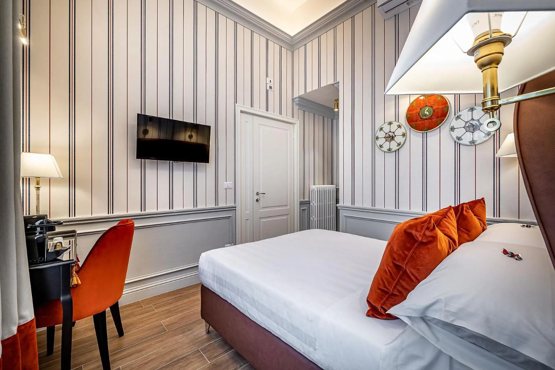 Photo of the whole room, Bed in Hotel Ungherese Small Luxury Hotel