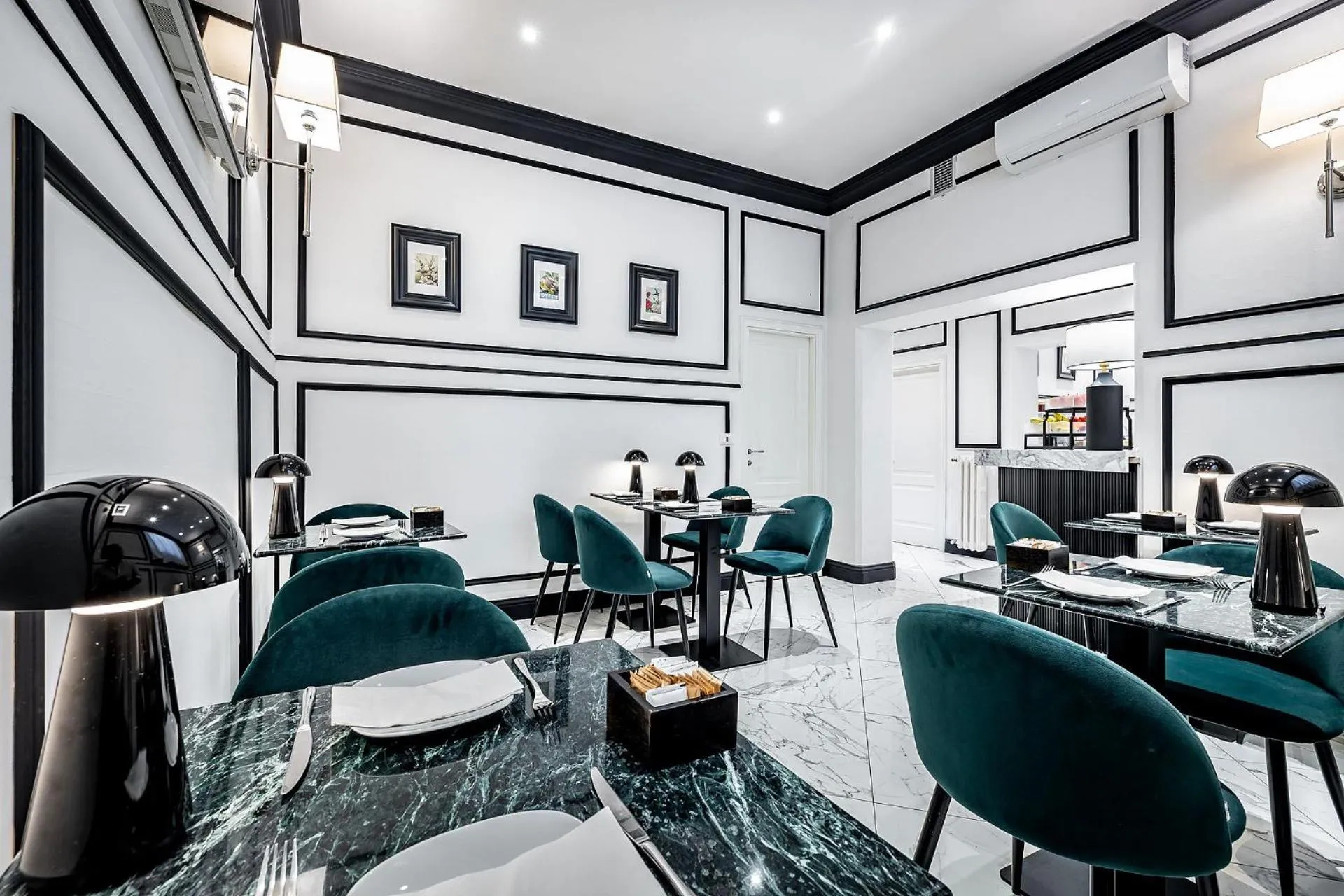 Restaurant/places to eat in Hotel Ungherese Small Luxury Hotel