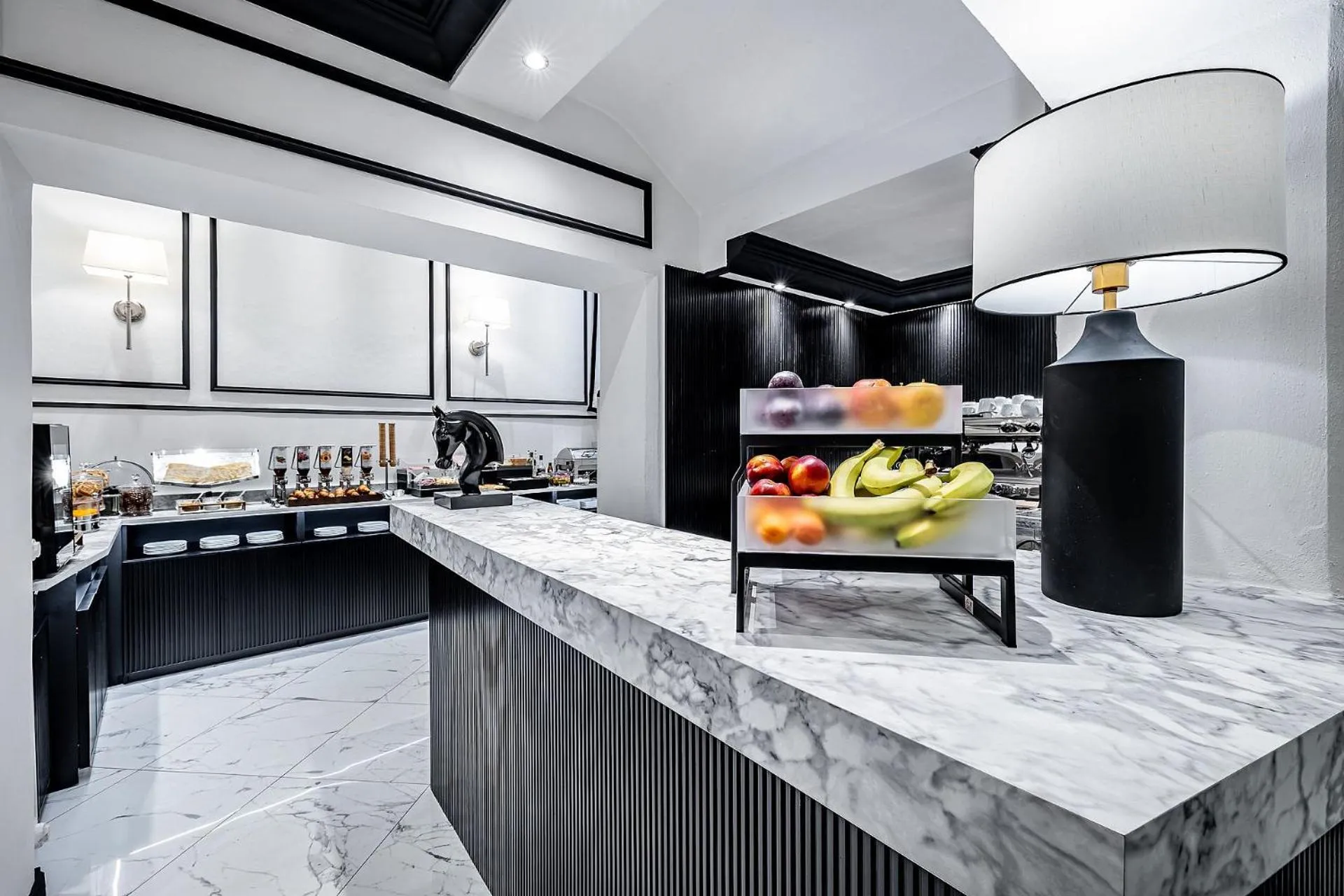 Food and drinks in Hotel Ungherese Small Luxury Hotel