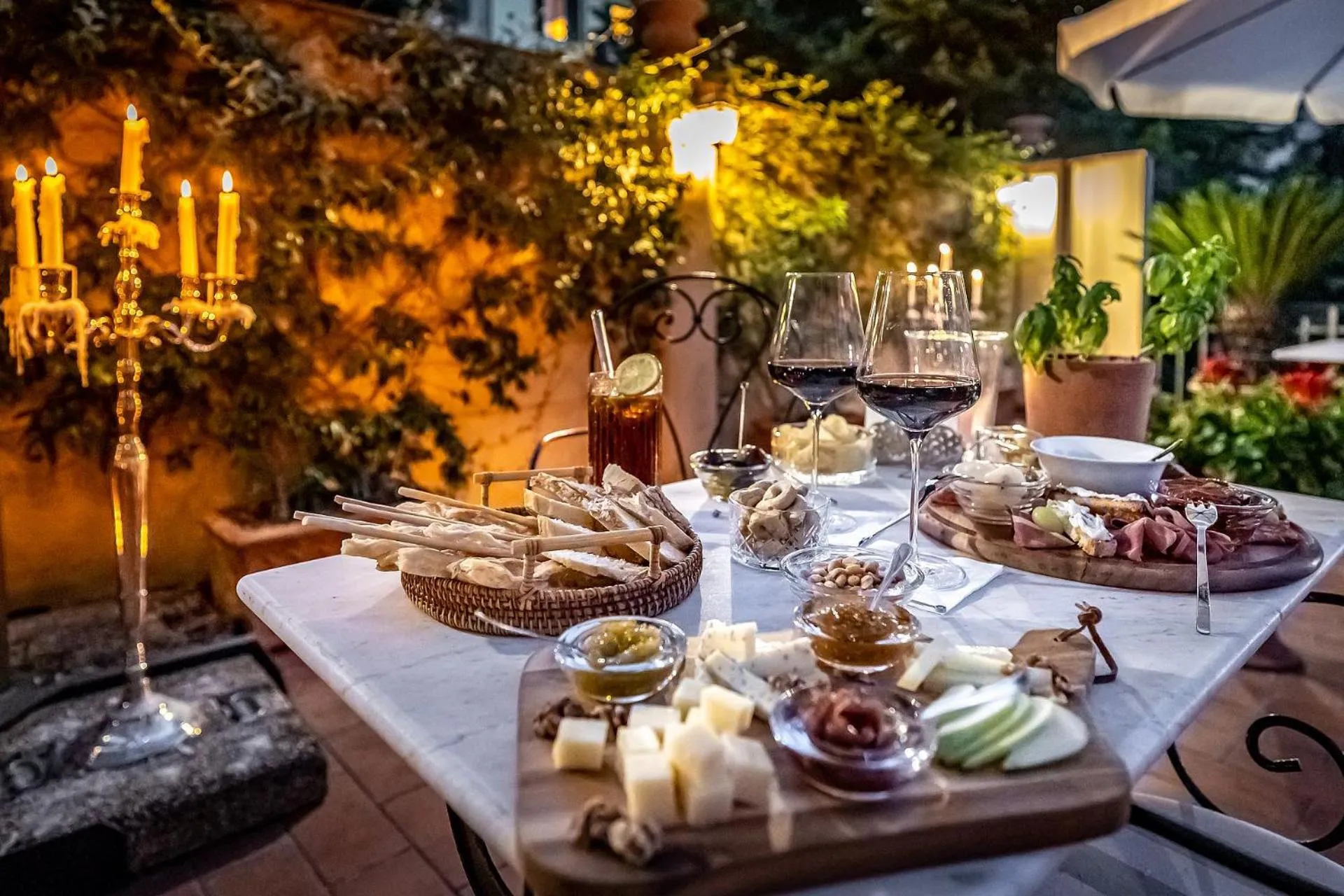 Dinner in Hotel Ungherese Small Luxury Hotel