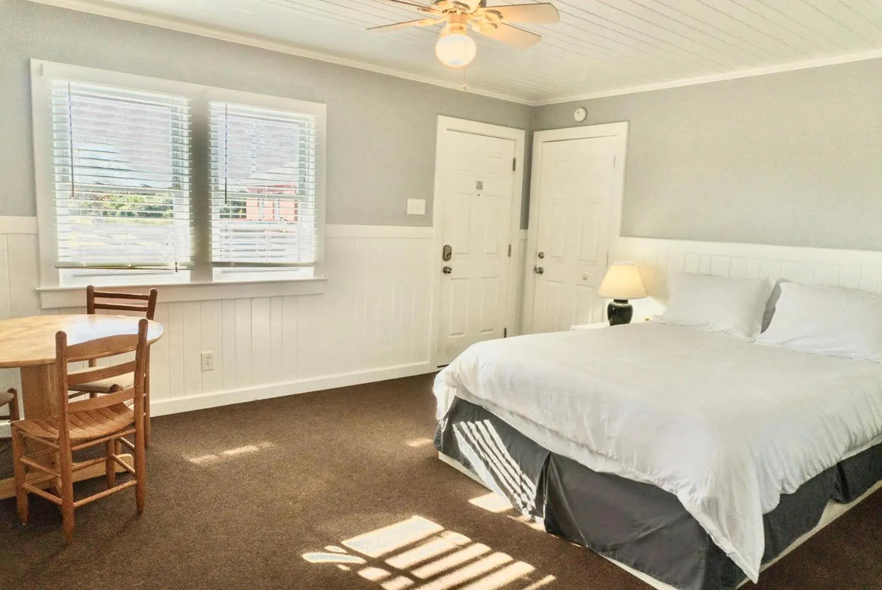 Bed in Tower Circle Motel