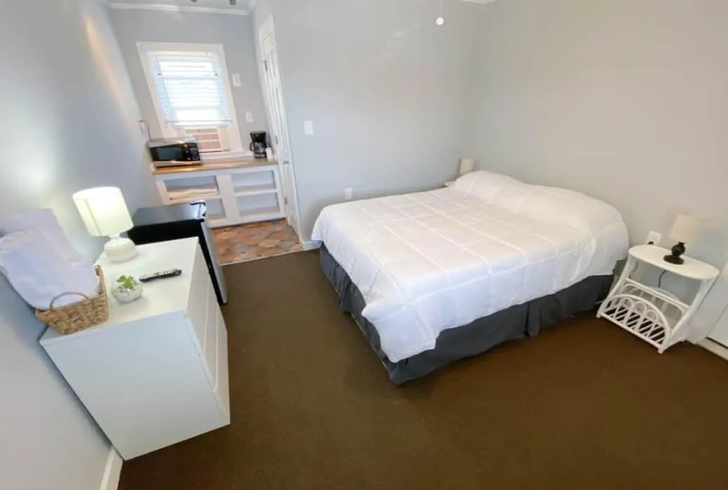 Bed in Tower Circle Motel