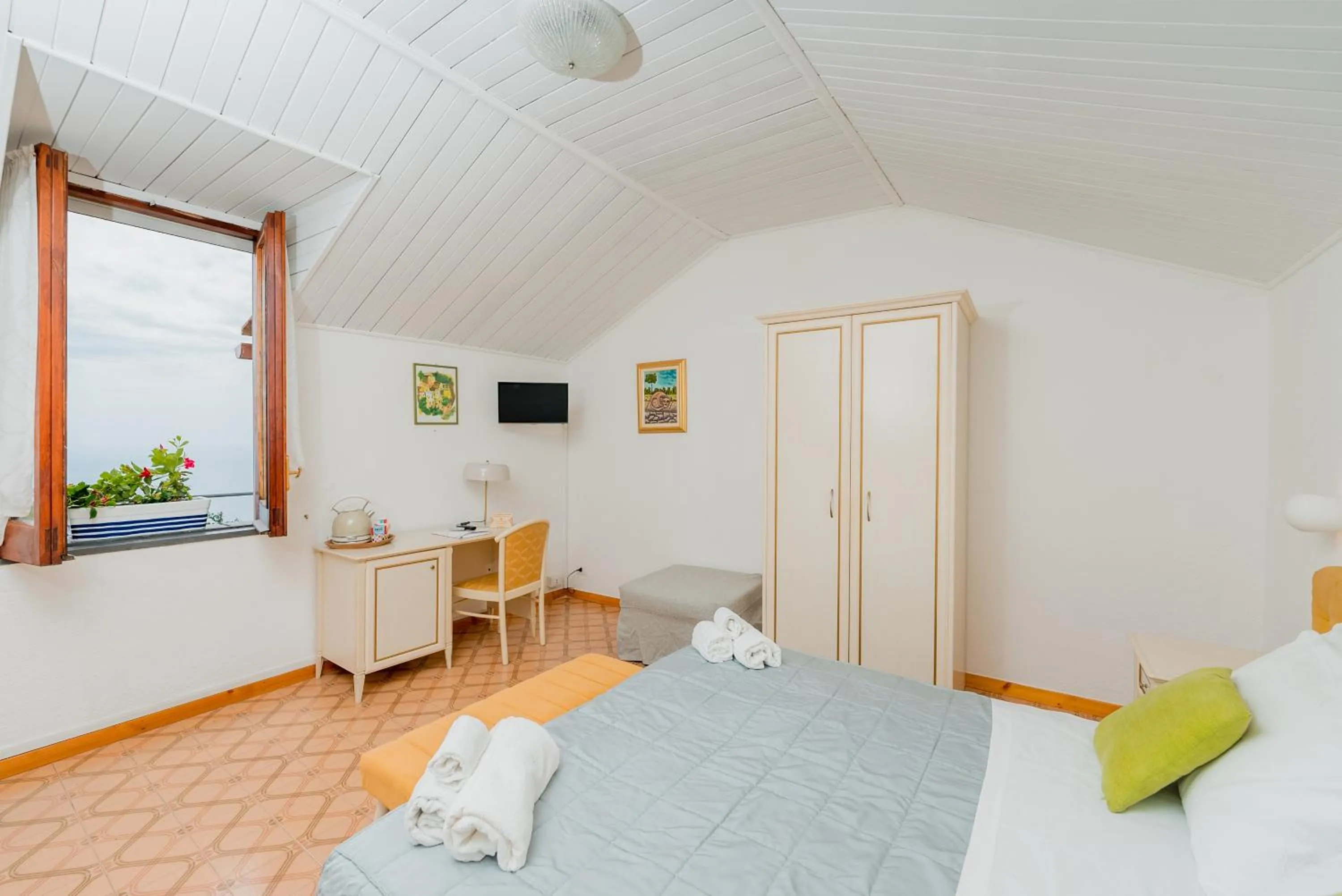 Bed in Albergo Diffuso Bacco Furore