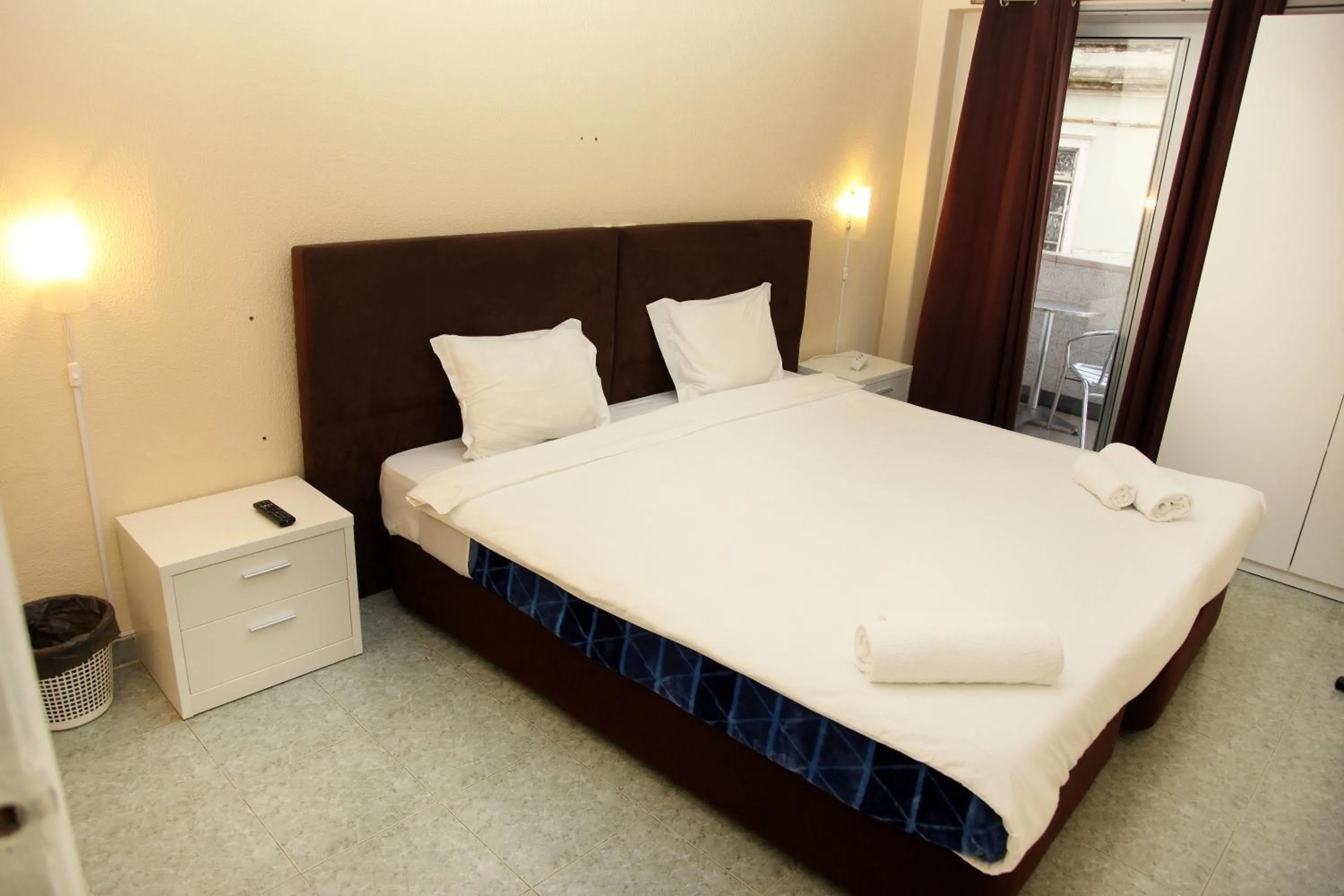 Bed in Lisbon Suite Home