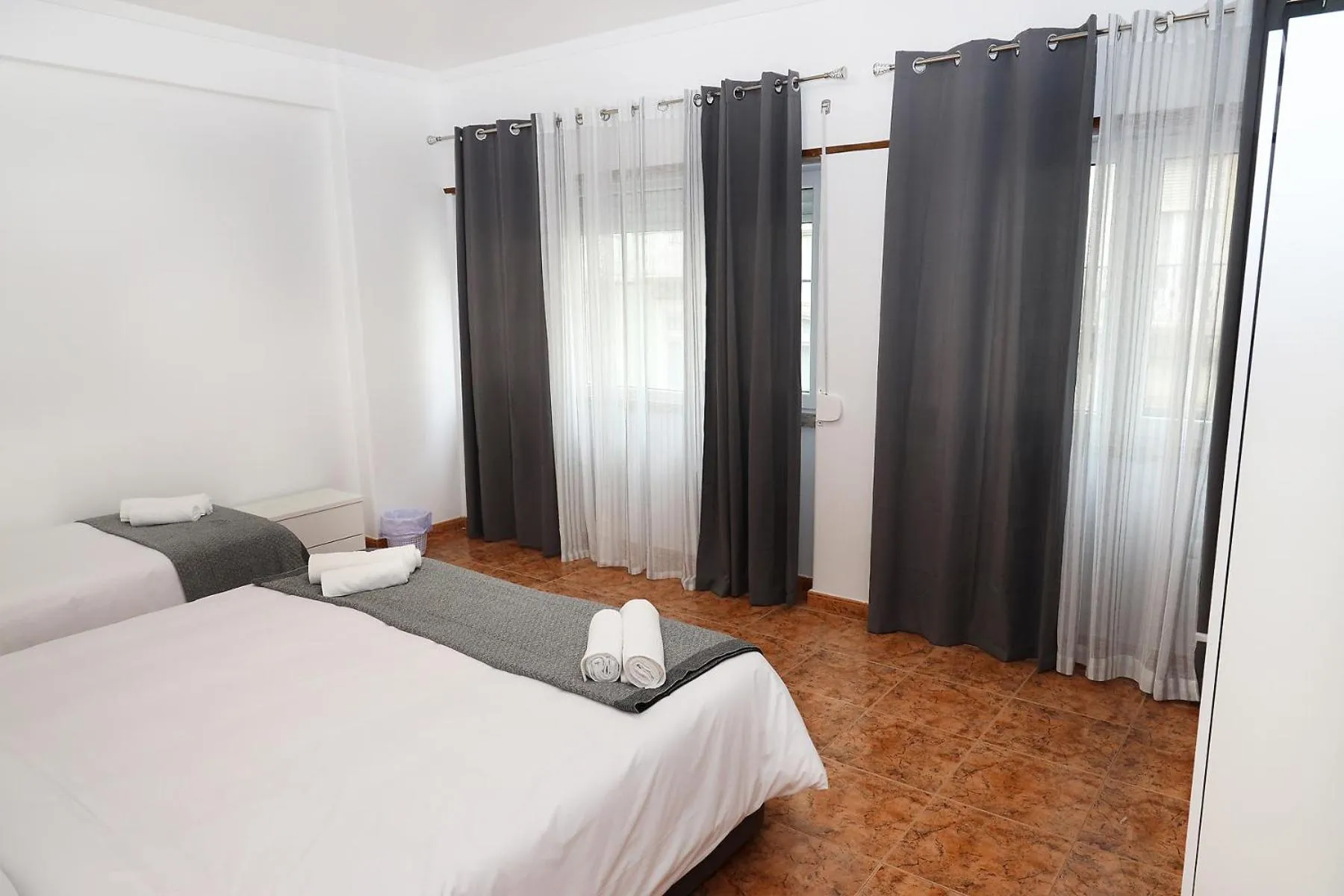 Bed in Lisbon Suite Home