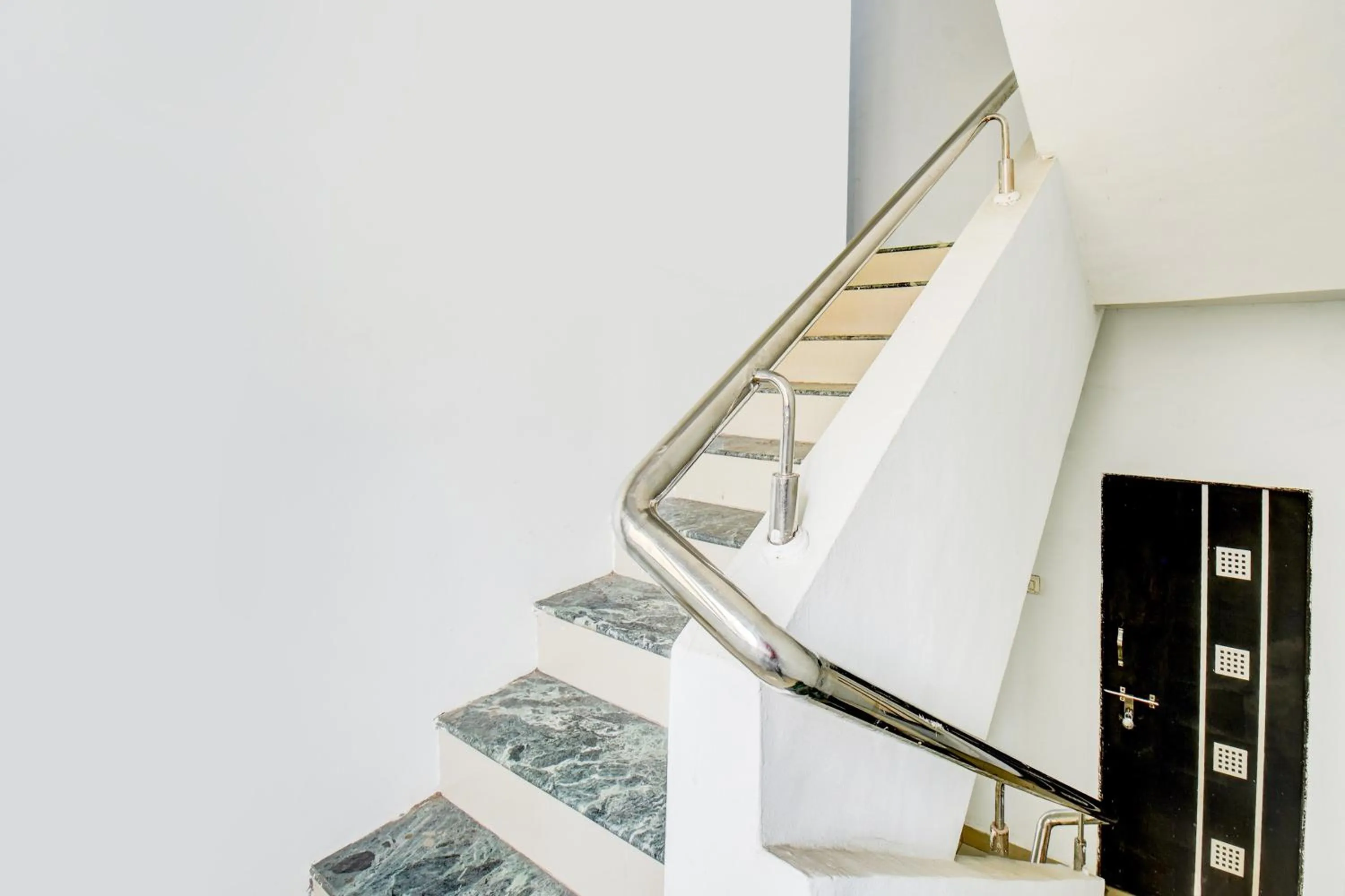 Lobby or reception in Hotel O Western Avenue Pune Formerly Happy Stay