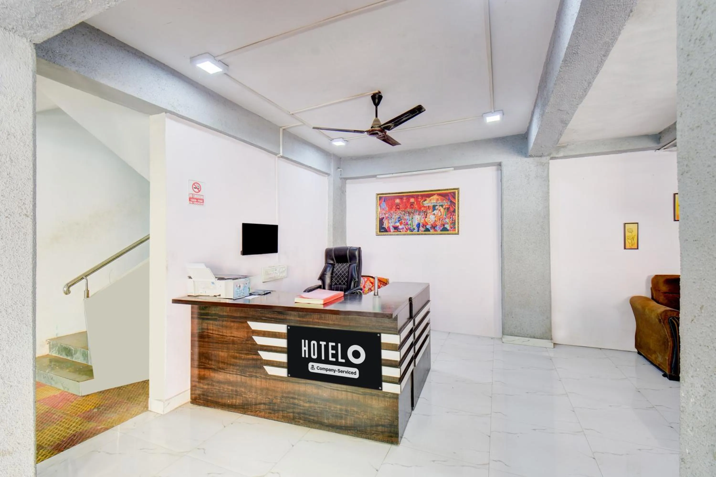 Lobby or reception in Hotel O Western Avenue Pune Formerly Happy Stay