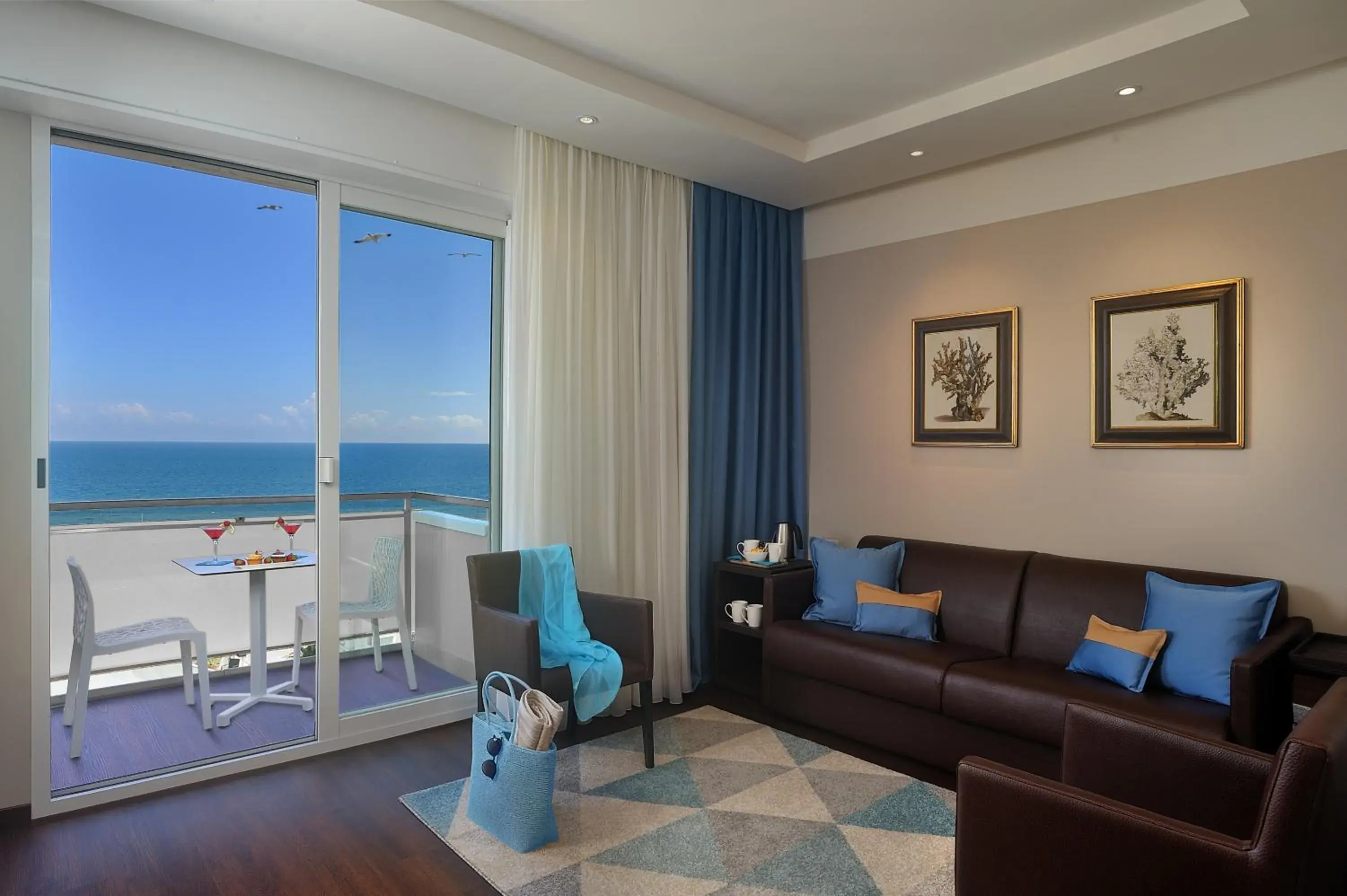 Deluxe Suite with Sea View in Hotel Concord - Nel cuore di Riccione Deluxe Suite with Sea View in Hotel Concord - Nel cuore di Riccione