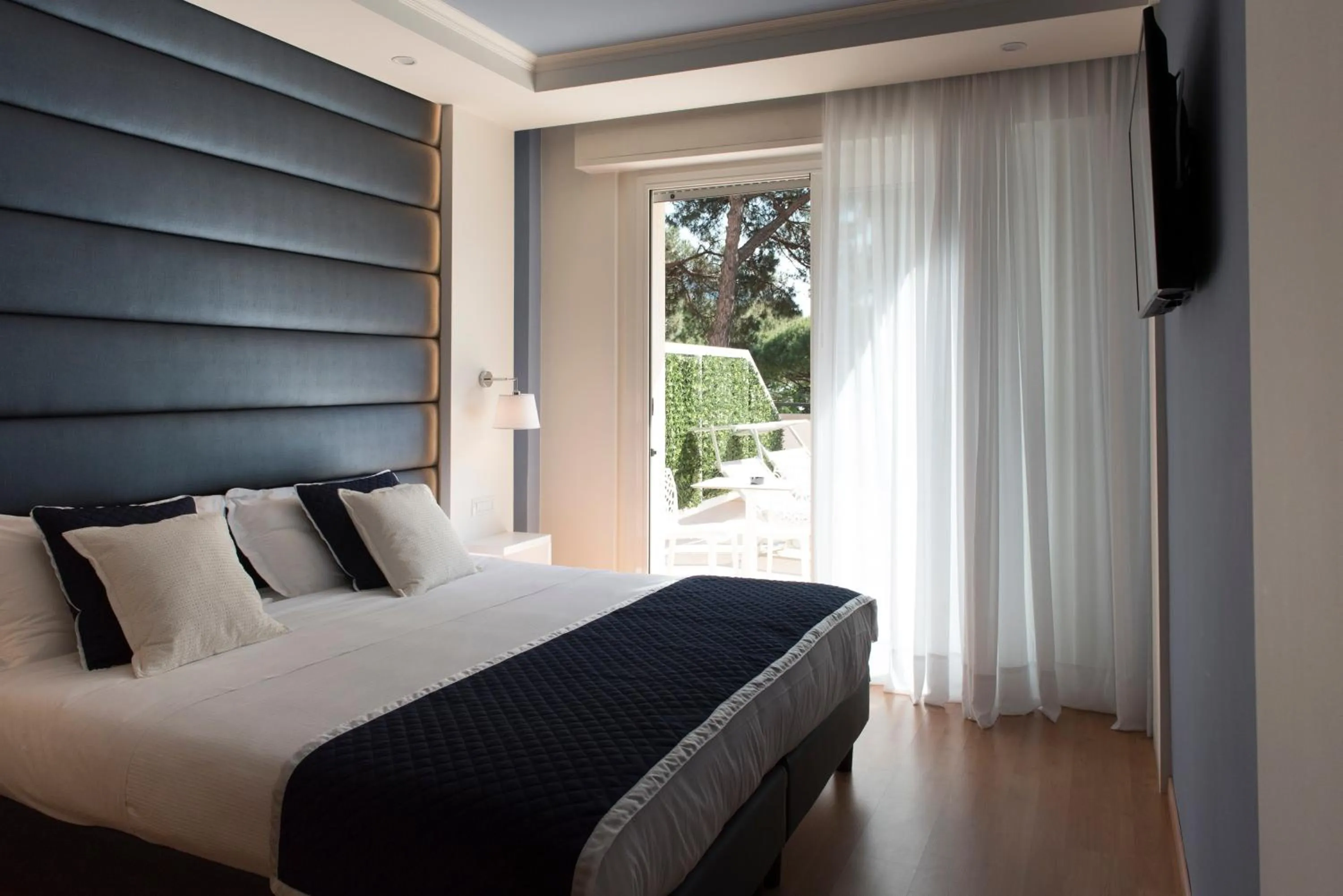 Bedroom, Bed in Hotel Concord - Nel cuore di Riccione