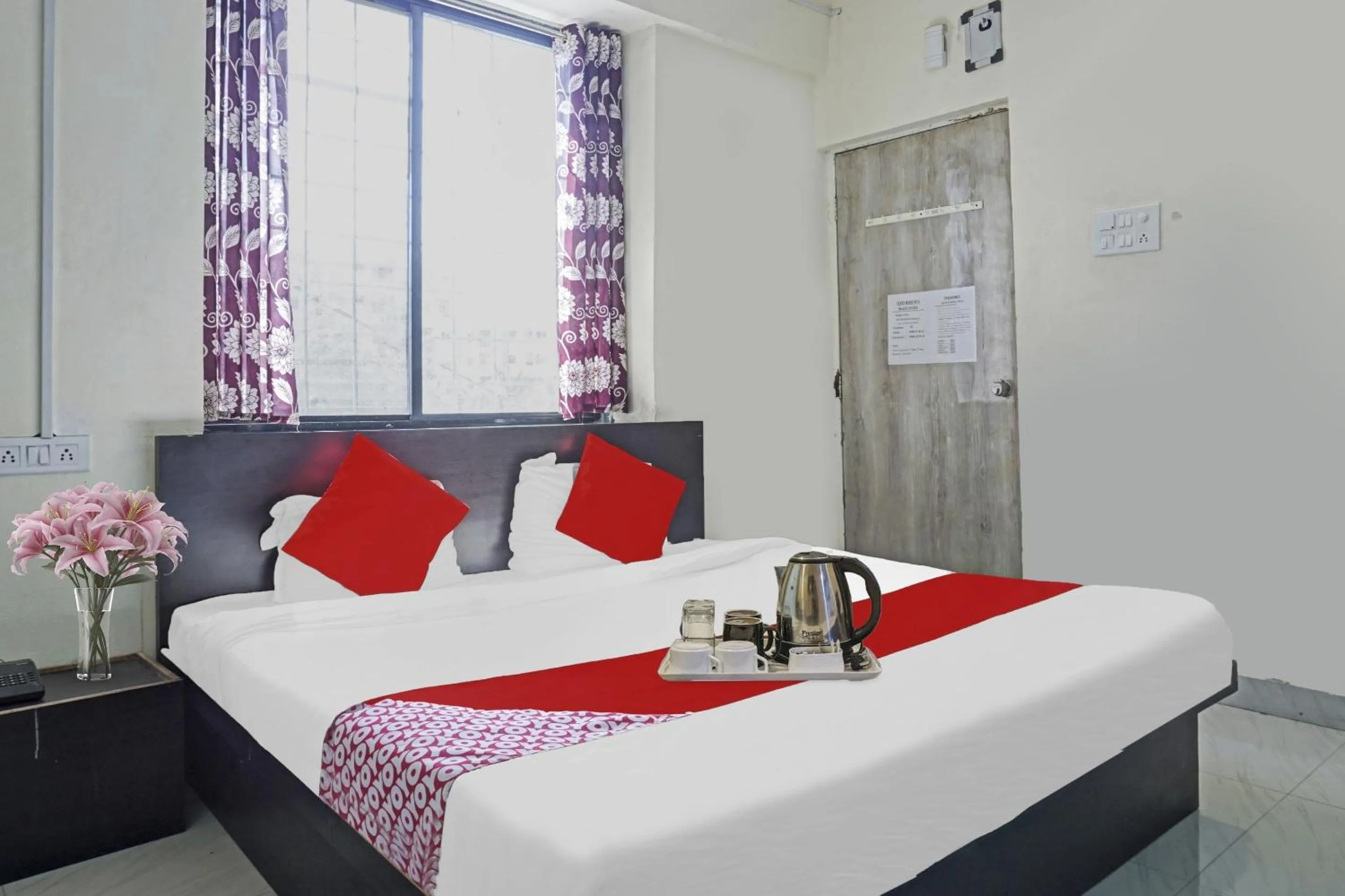 Facade/entrance, Bed in Hotel O R K Exclusive