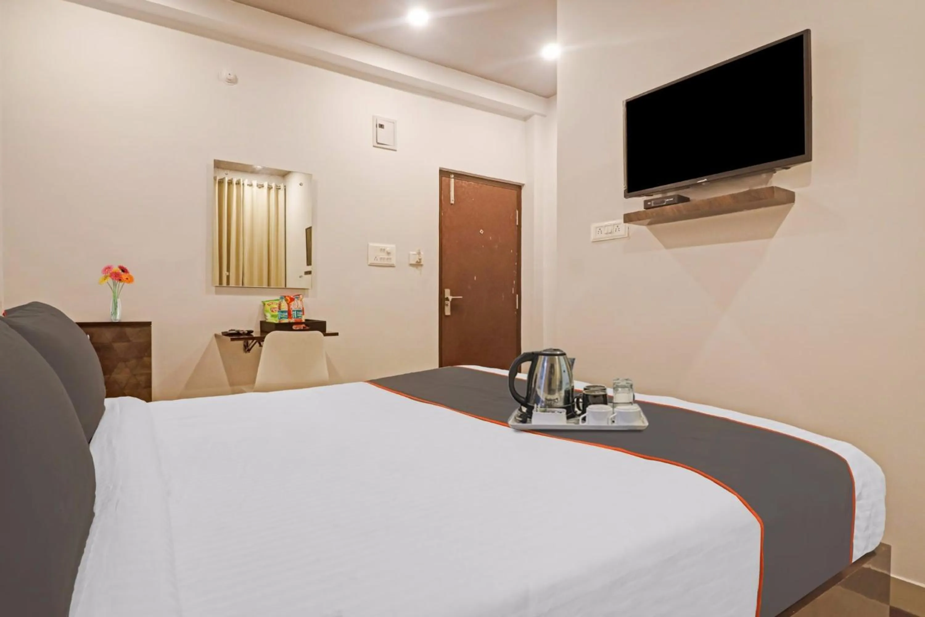 Bedroom, Bed in Super Townhouse RCC Pristine