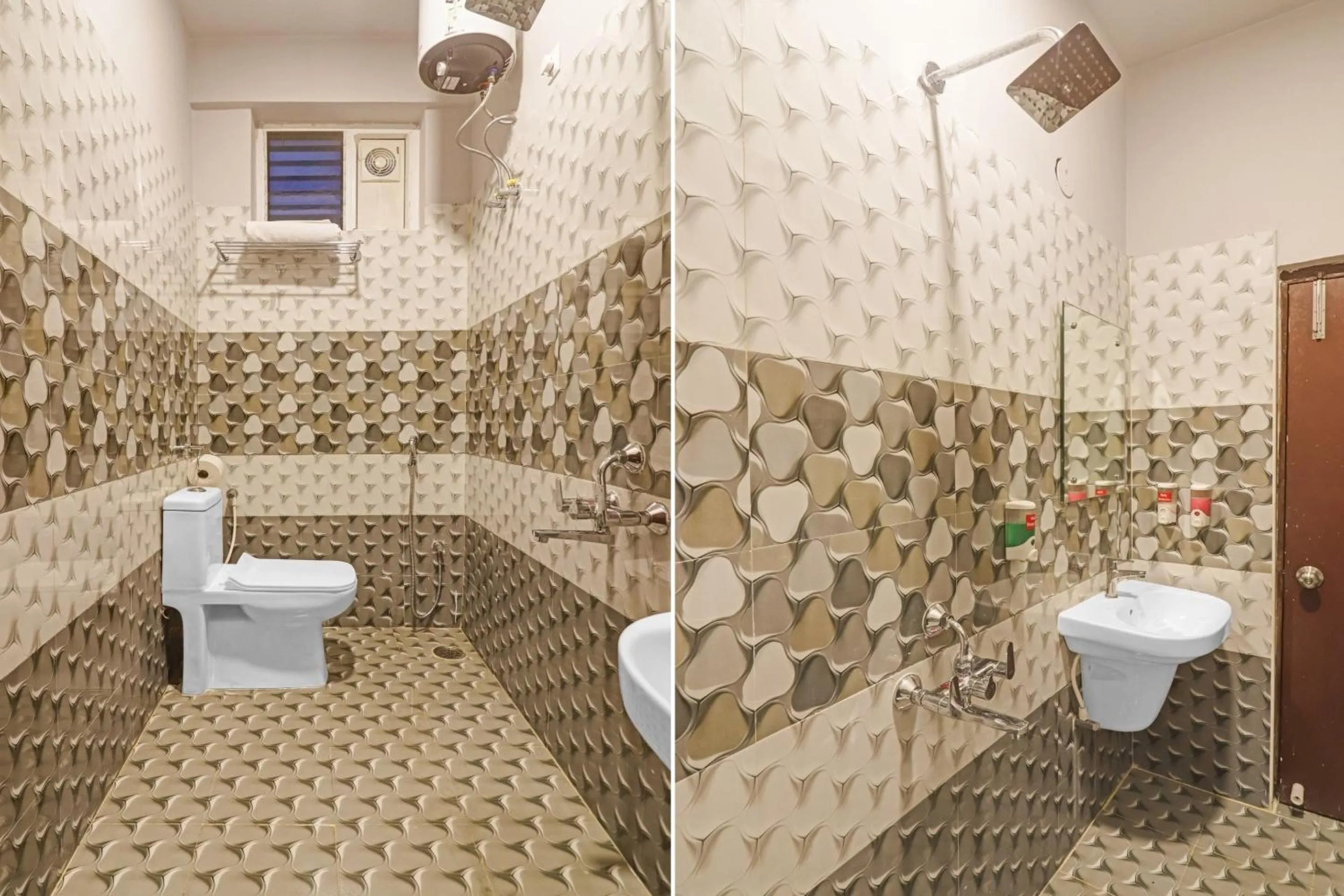 Bathroom in Super Townhouse RCC Pristine