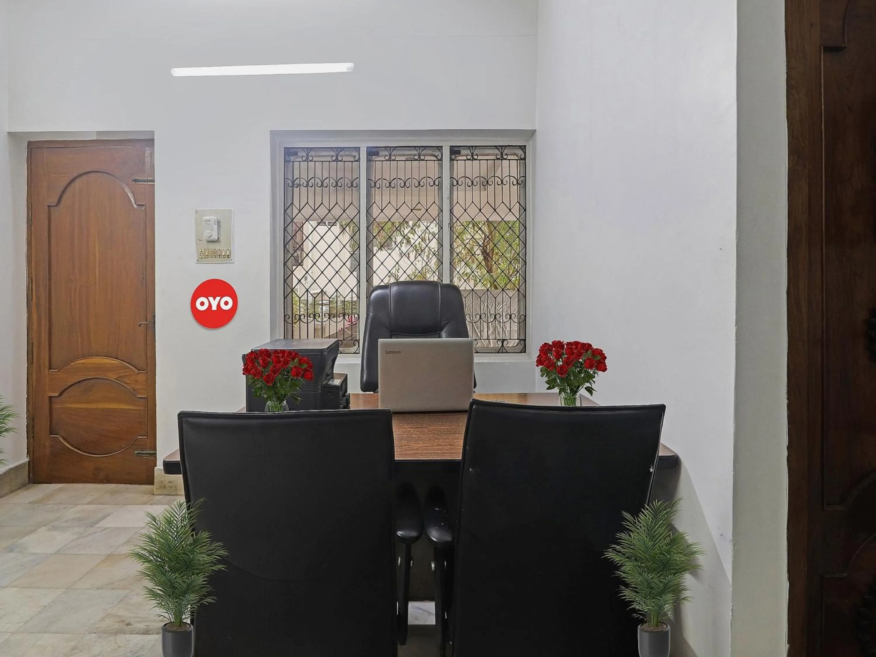 Lobby or reception in Super Hotel O Alpine Glow Crest