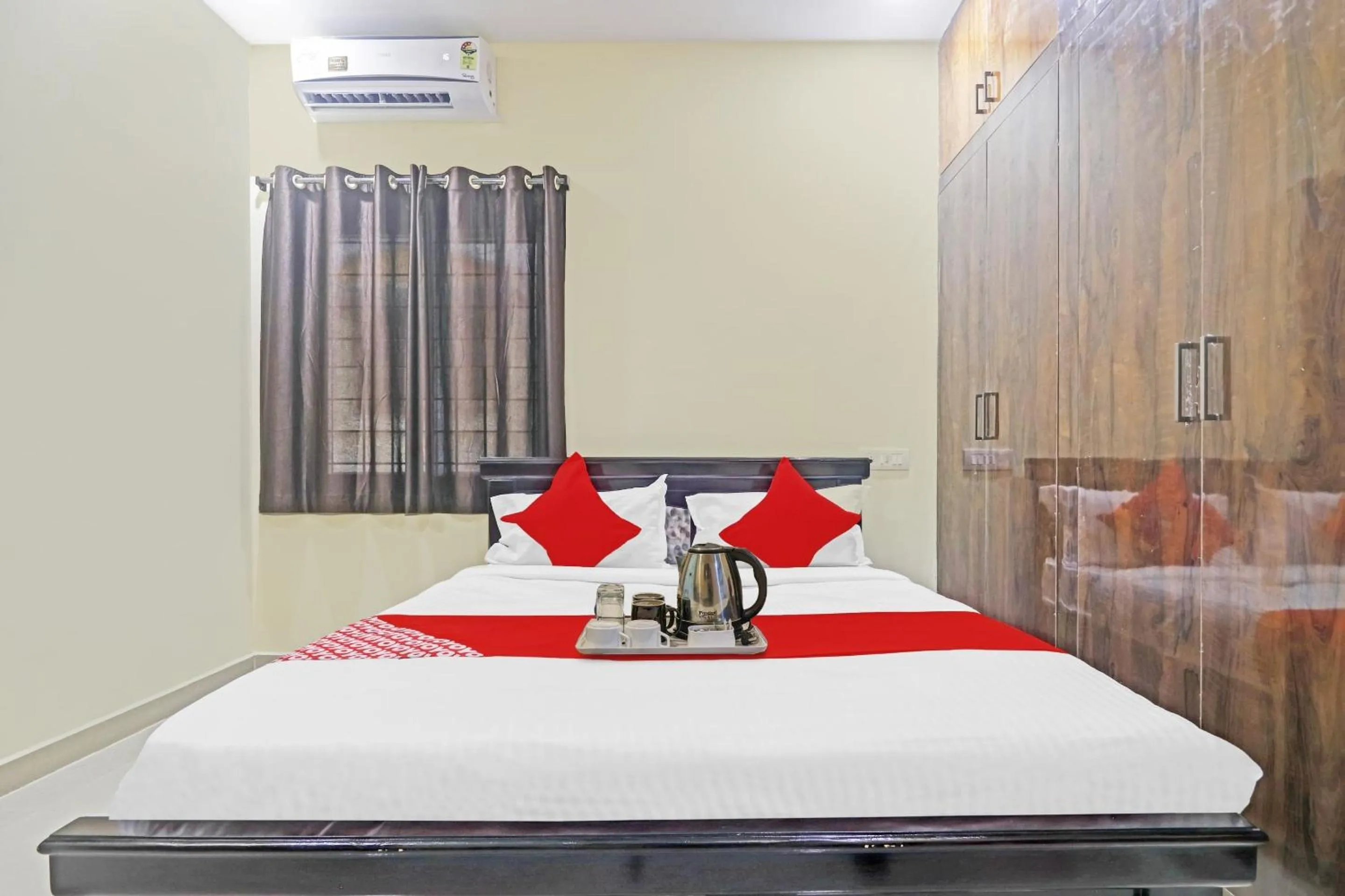 Bedroom, Bed in Hotel O Hanuma Residency