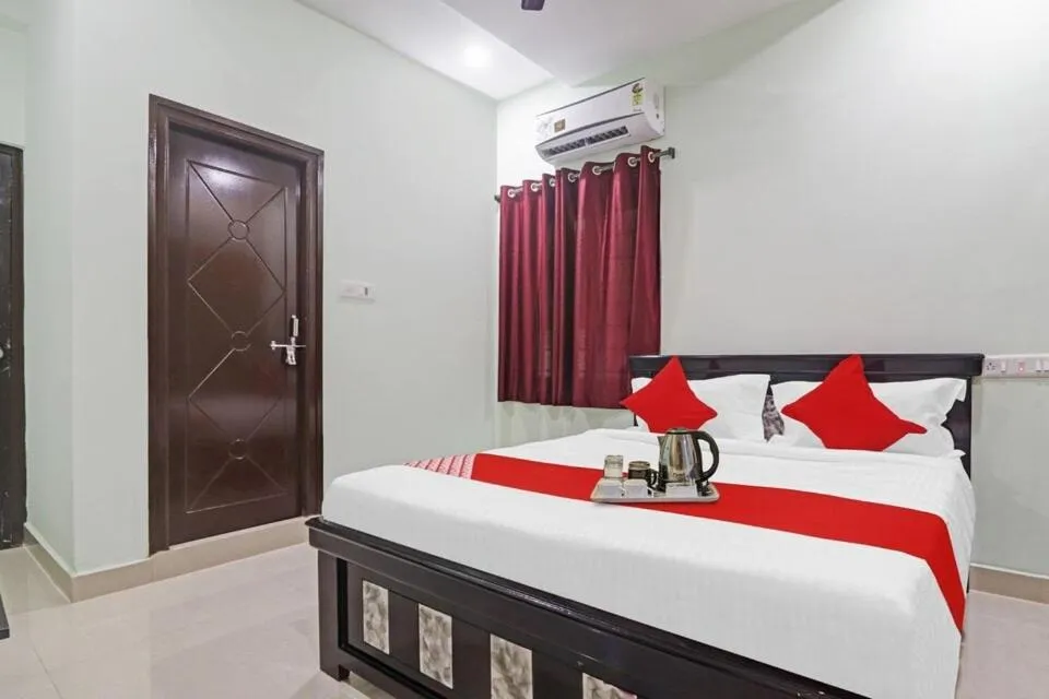 Bedroom, Bed in Hotel O Hanuma Residency